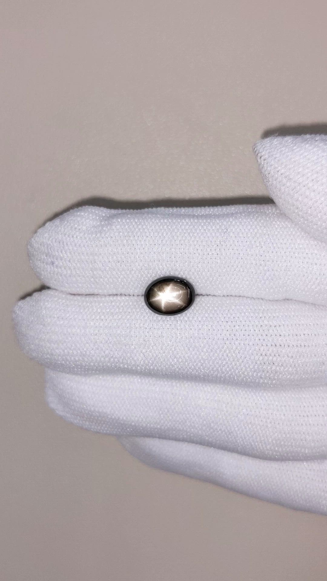2.90 Ct. Black Star Sapphire from Ceylon (Sri Lanka) Size Video