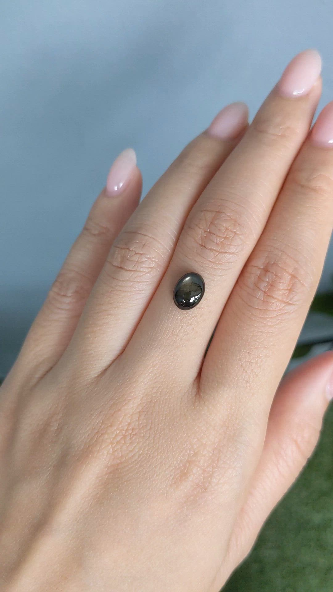 2.48 Ct. Black Star Sapphire from Ceylon (Sri Lanka) Size Video