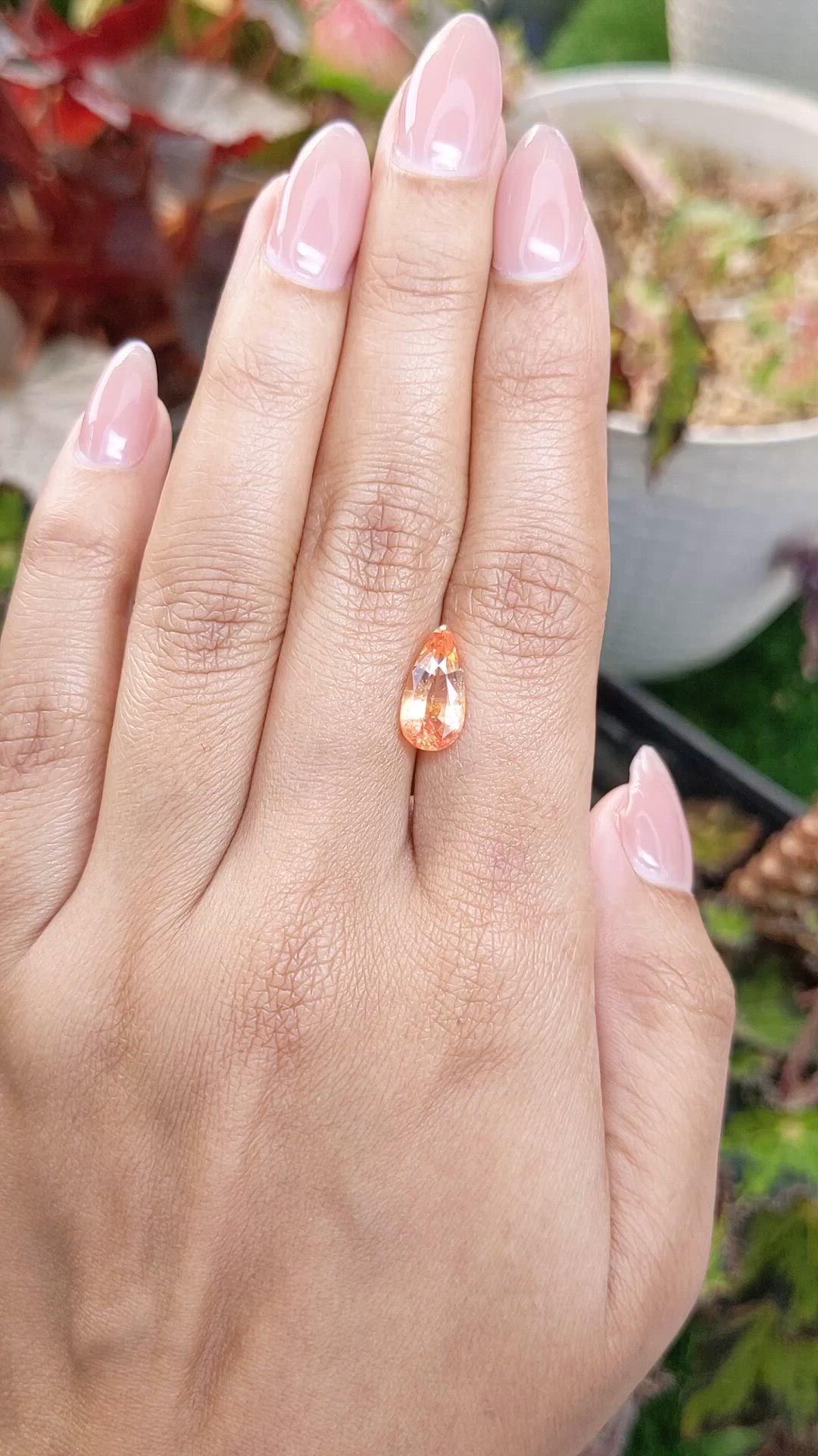 3.03 Ct. Padparadscha Sapphire from Ceylon (Sri Lanka) Size Video