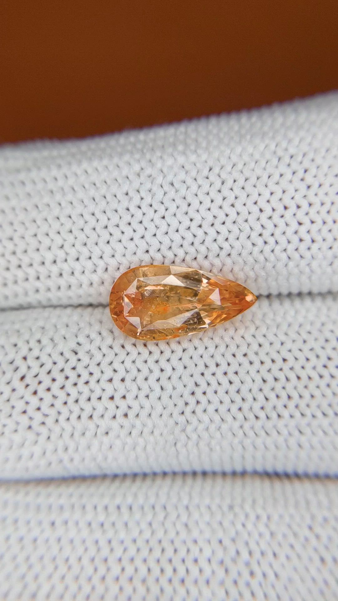 3.03 Ct. Padparadscha Sapphire from Ceylon (Sri Lanka) Size Video