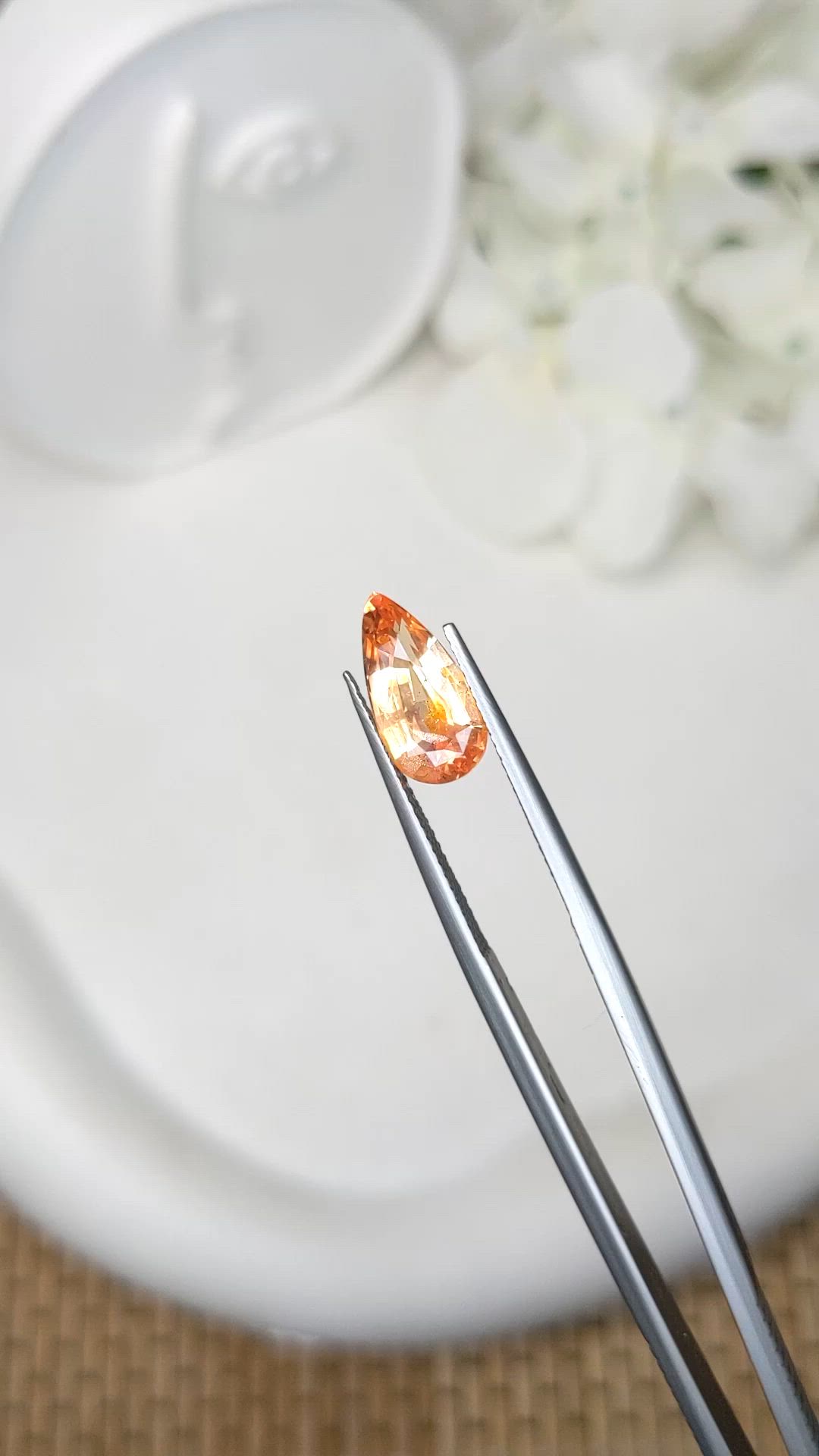 3.03 Ct. Padparadscha Sapphire from Ceylon (Sri Lanka) Size Video