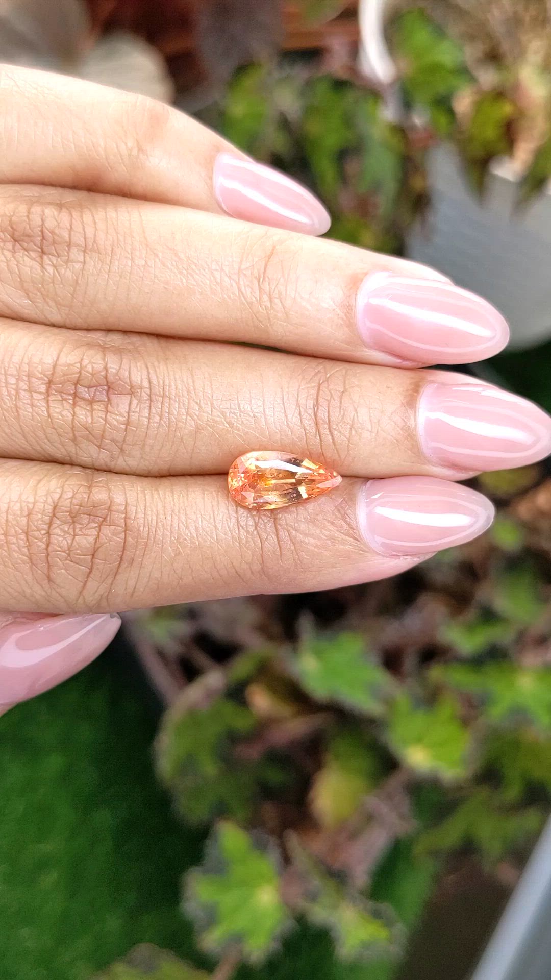 3.03 Ct. Padparadscha Sapphire from Ceylon (Sri Lanka) Size Video