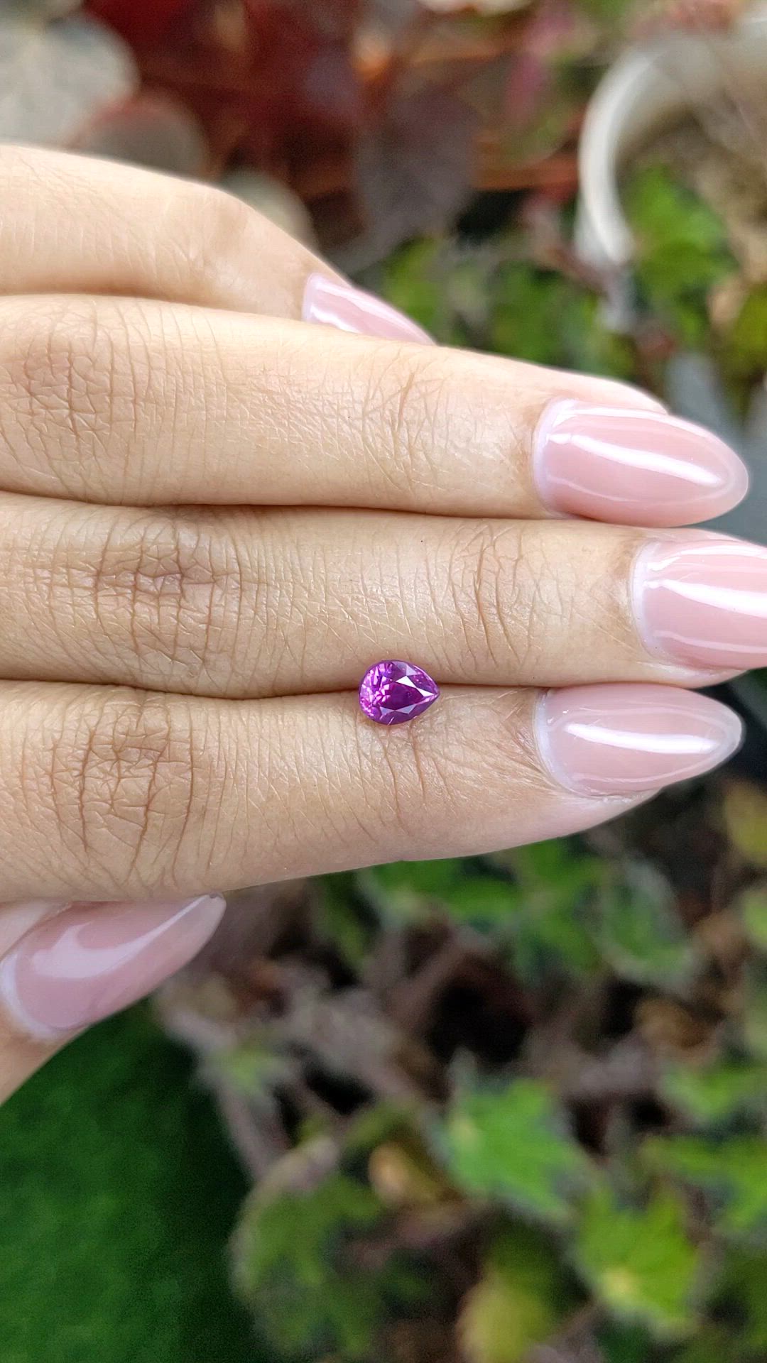 1.07 Ct. Pinkish Purple Sapphire from Ceylon (Sri Lanka) Size Video