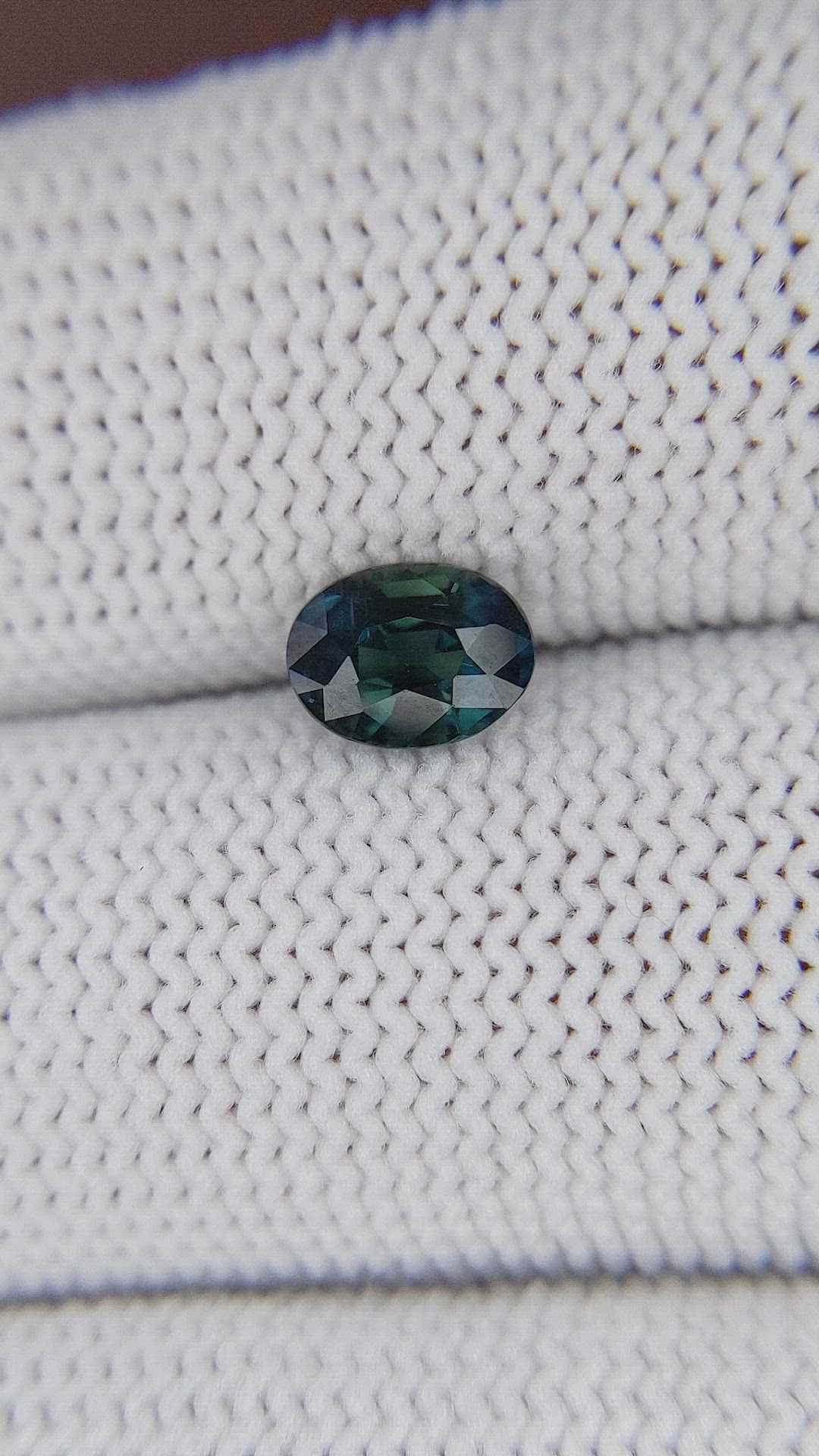 1.00 Ct. Greenish Blue Sapphire from Madagascar Size Video