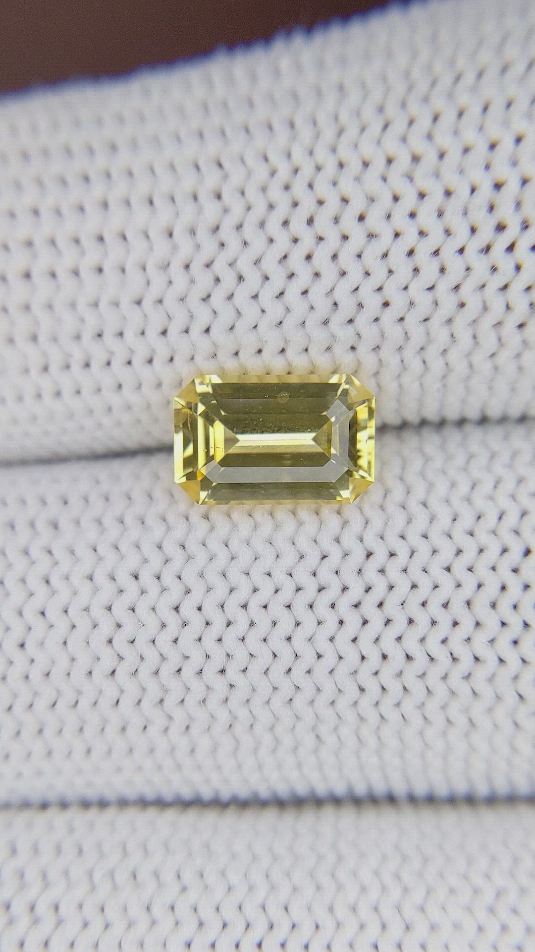 2.05 Ct. Yellow Sapphire from Ceylon (Sri Lanka) Size Video