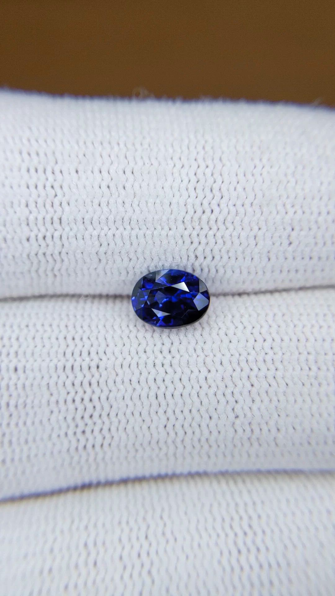 1.19 Ct. Blue Sapphire from Ceylon (Sri Lanka) Size Video