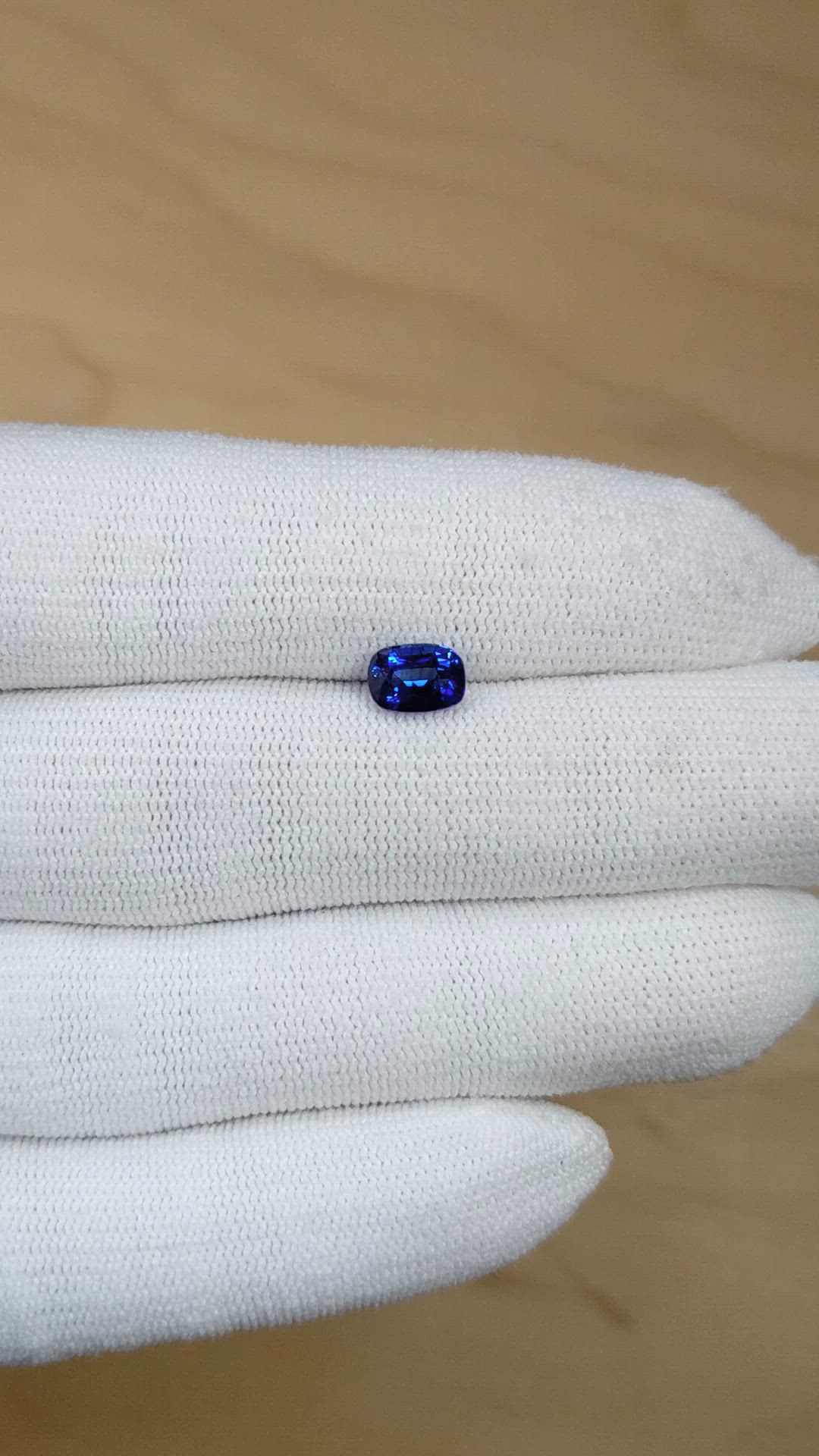 1.51 Ct. Blue Sapphire from Ceylon (Sri Lanka) Size Video