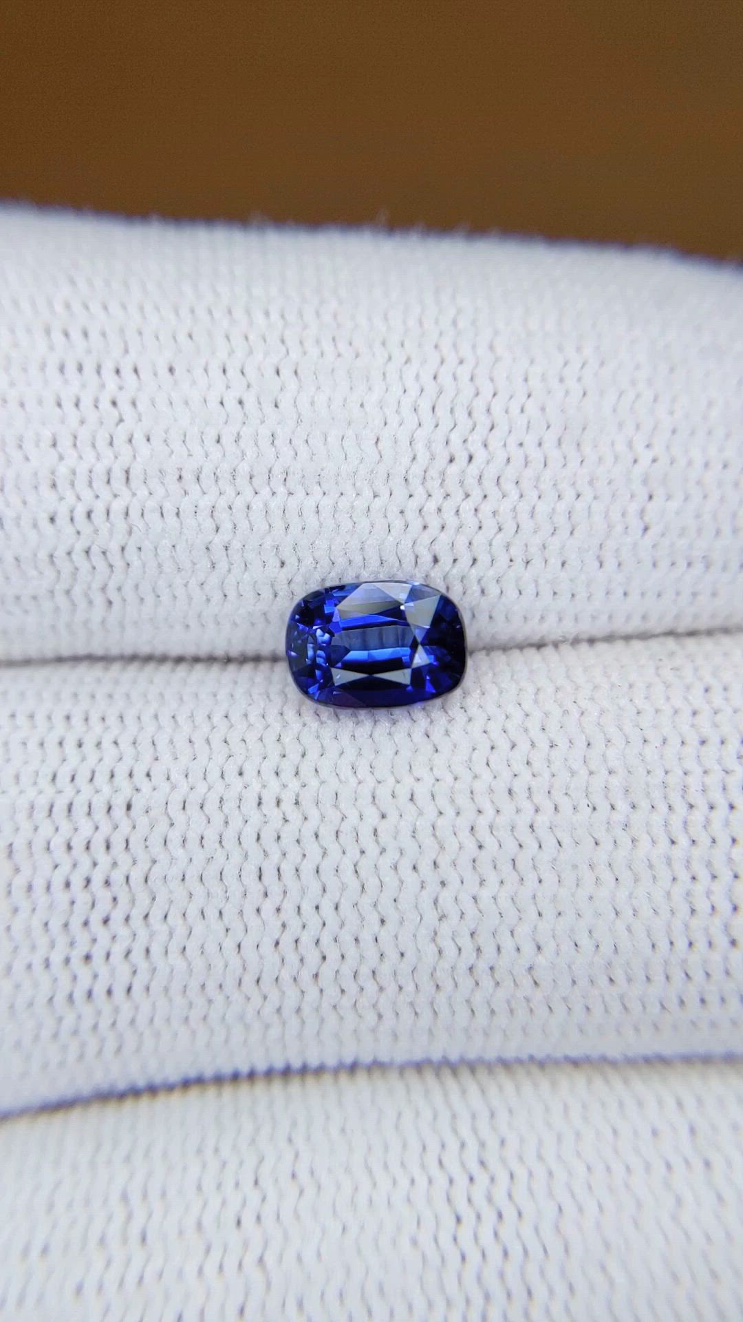 1.51 Ct. Blue Sapphire from Ceylon (Sri Lanka) Size Video