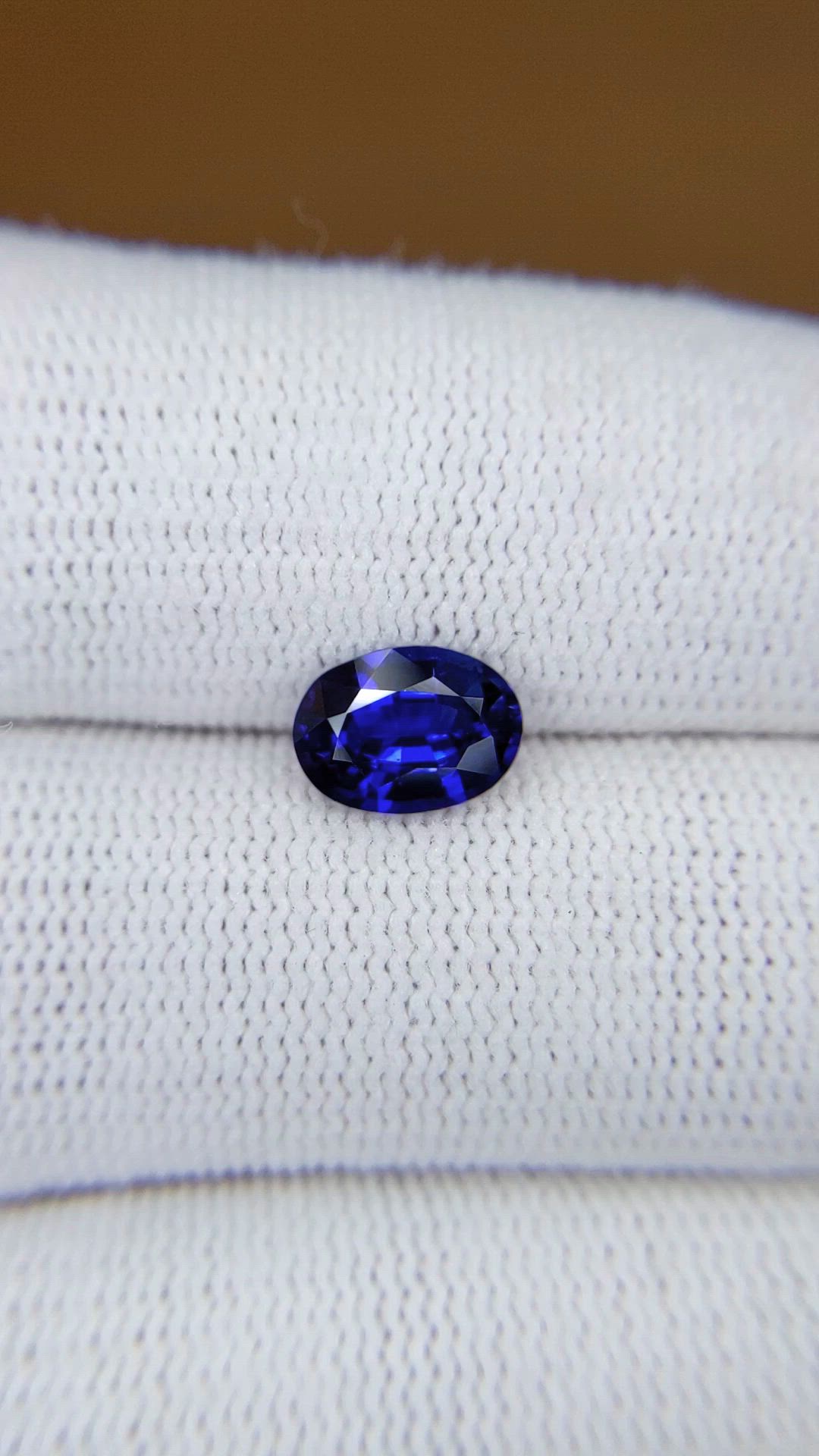 1.60 Ct. Blue Sapphire from Ceylon (Sri Lanka) Size Video