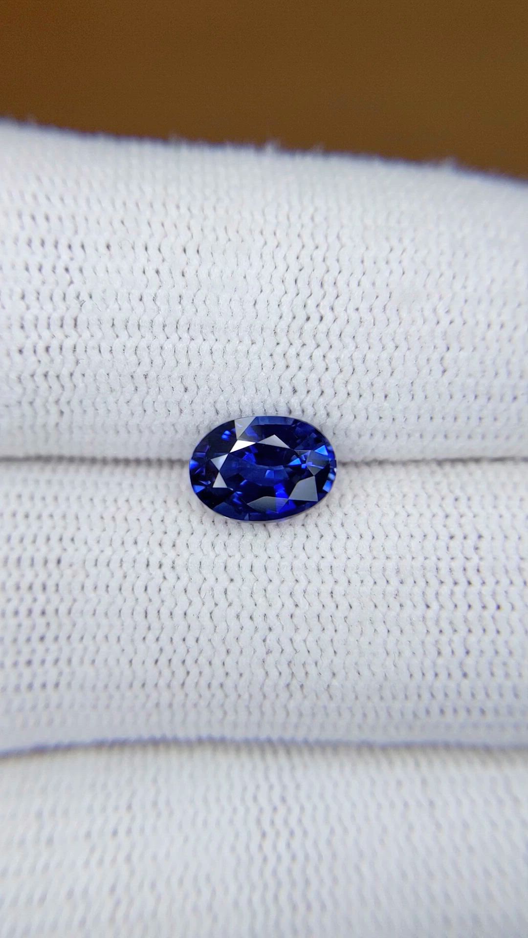 1.68 Ct. Blue Sapphire from Ceylon (Sri Lanka) Size Video