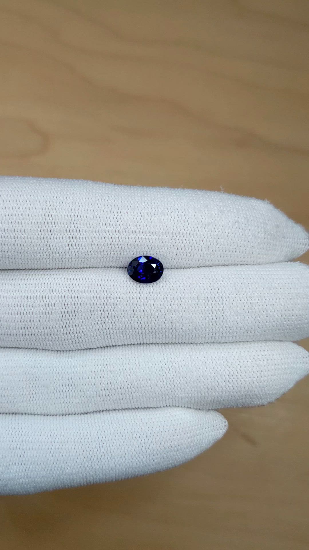 1.70 Ct. Blue Sapphire from Ceylon (Sri Lanka) Size Video