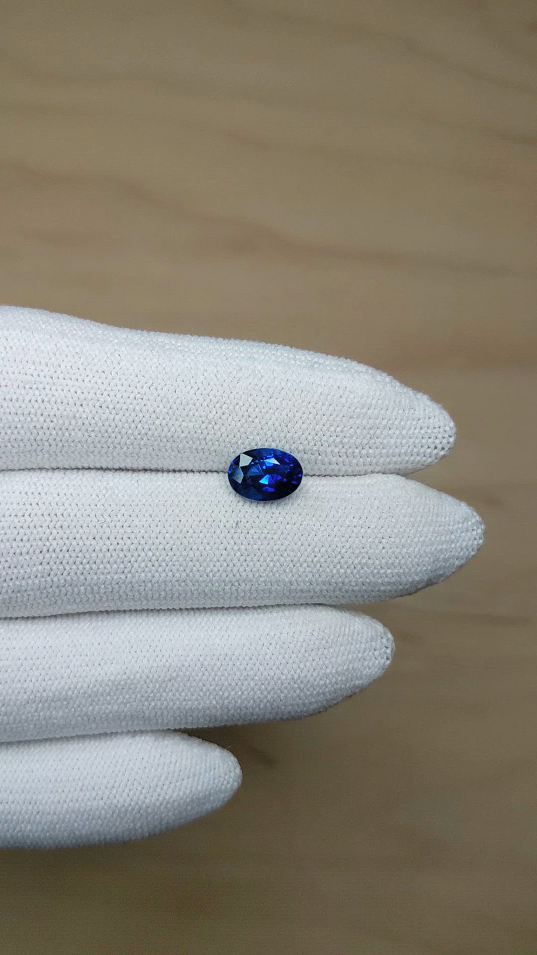 1.88 Ct. Blue Sapphire from Ceylon (Sri Lanka) Size Video