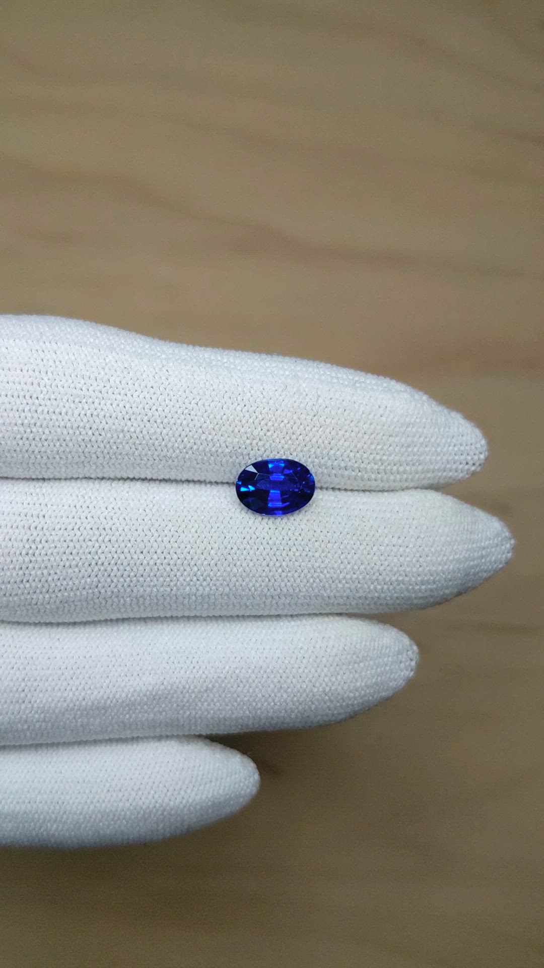 1.90 Ct. Blue Sapphire from Ceylon (Sri Lanka) Size Video