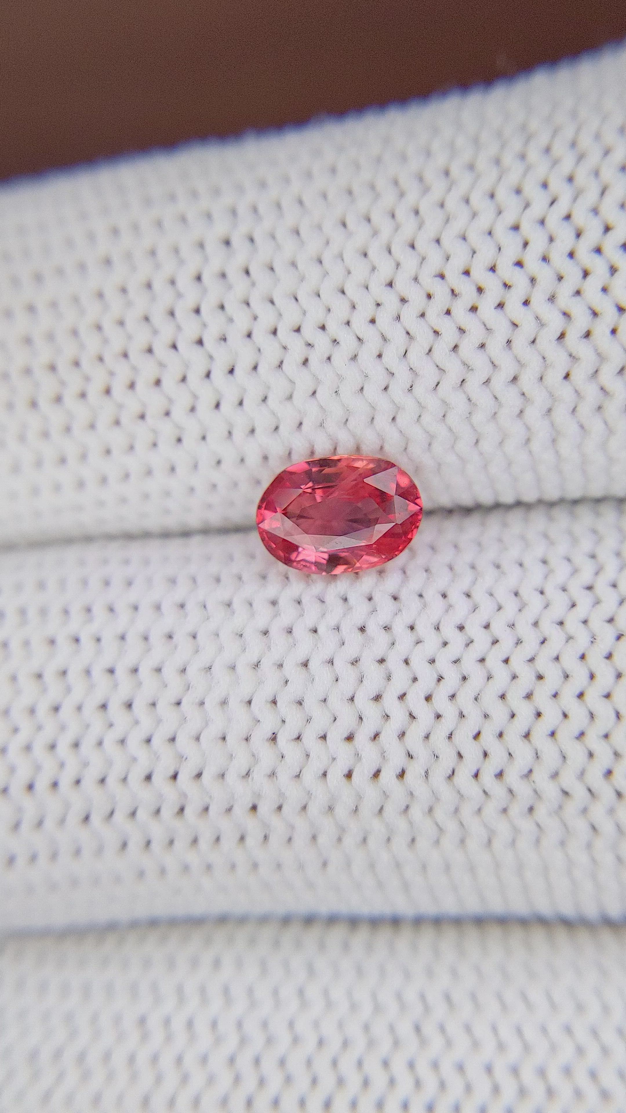1.01 Ct. Padparadscha Sapphire from Tanzania Size Video