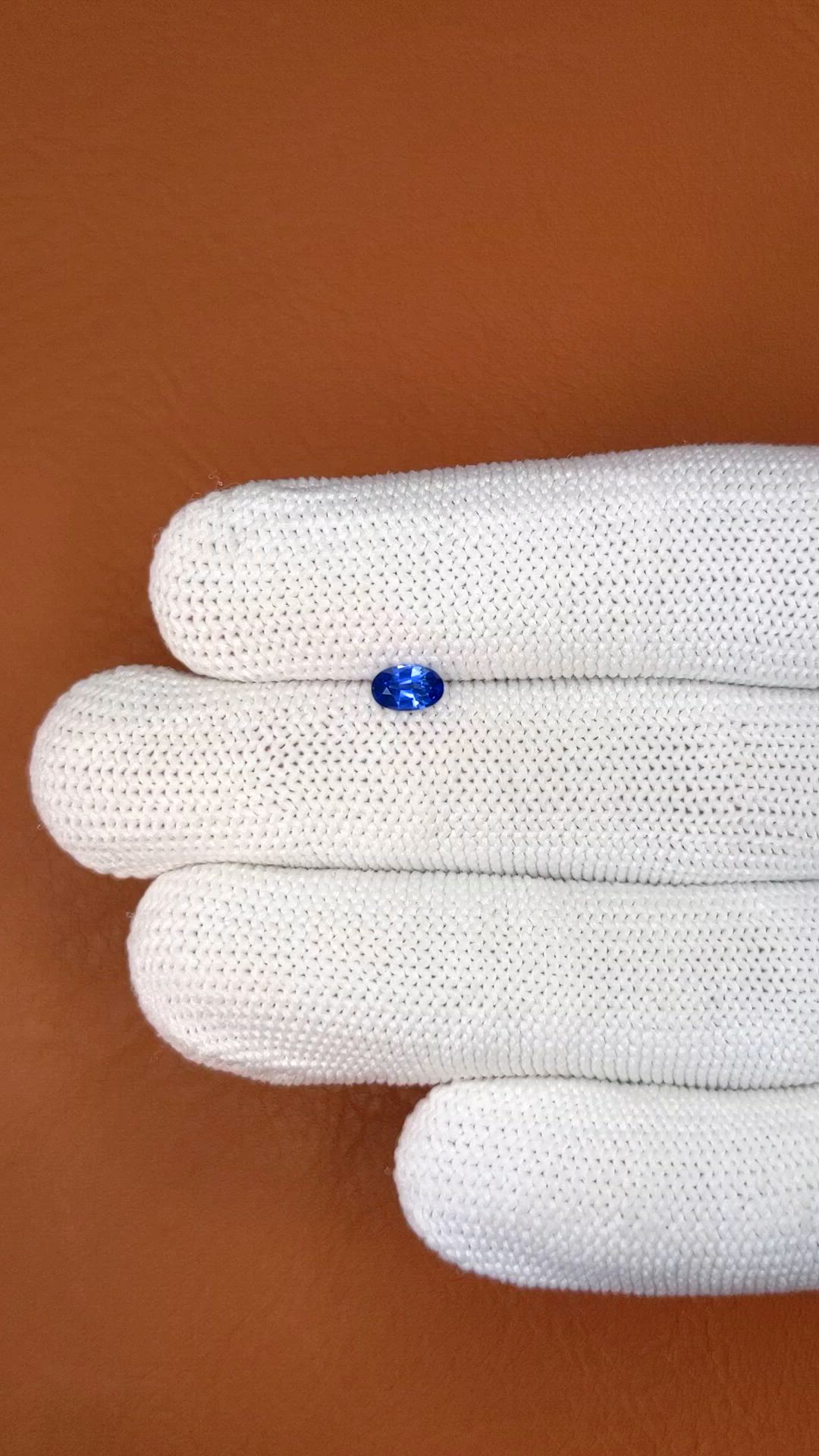 0.35 Ct. Blue Sapphire from Ceylon (Sri Lanka) Size Video
