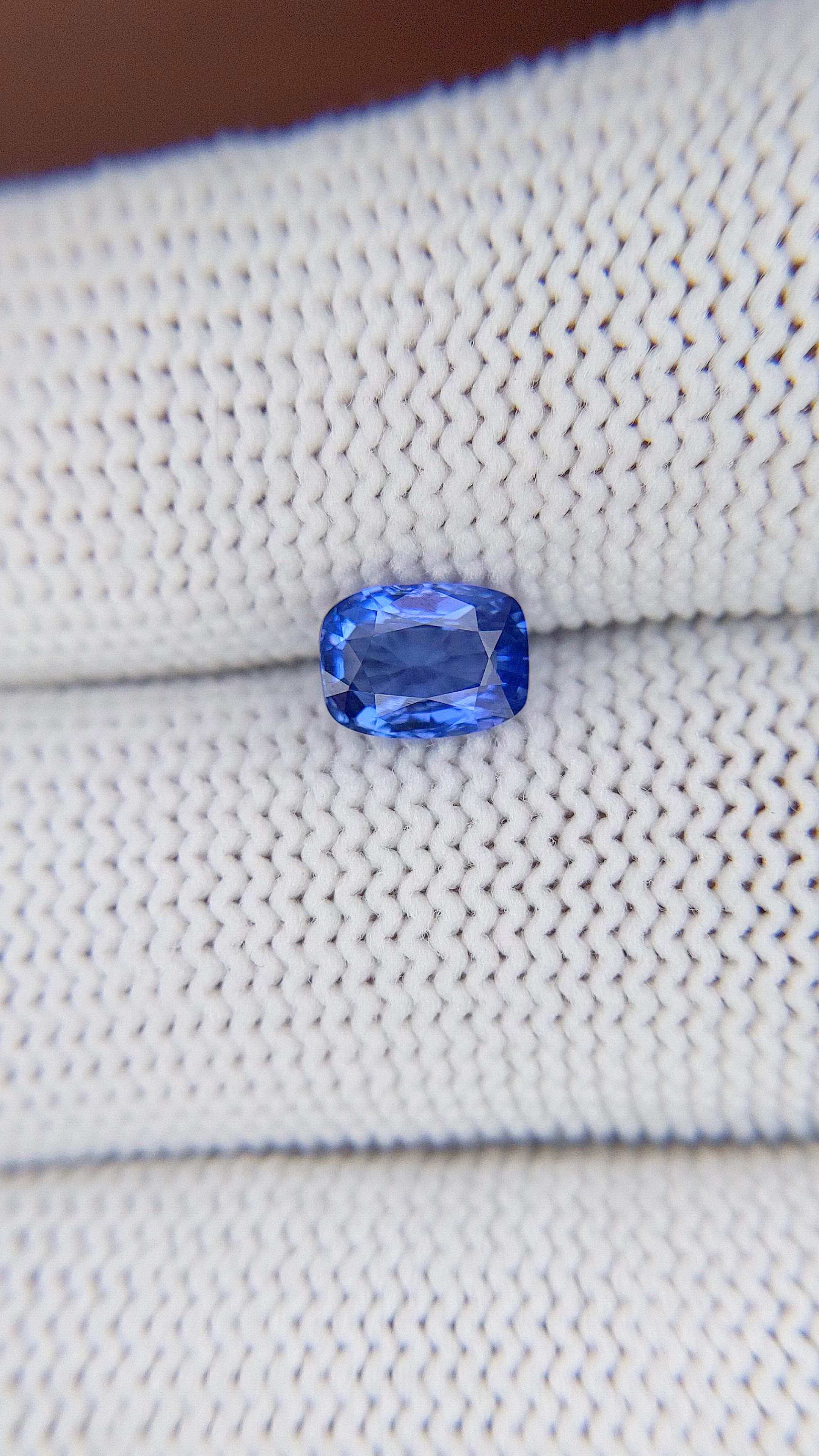 1.08 Ct. Blue Sapphire from Ceylon (Sri Lanka) Size Video