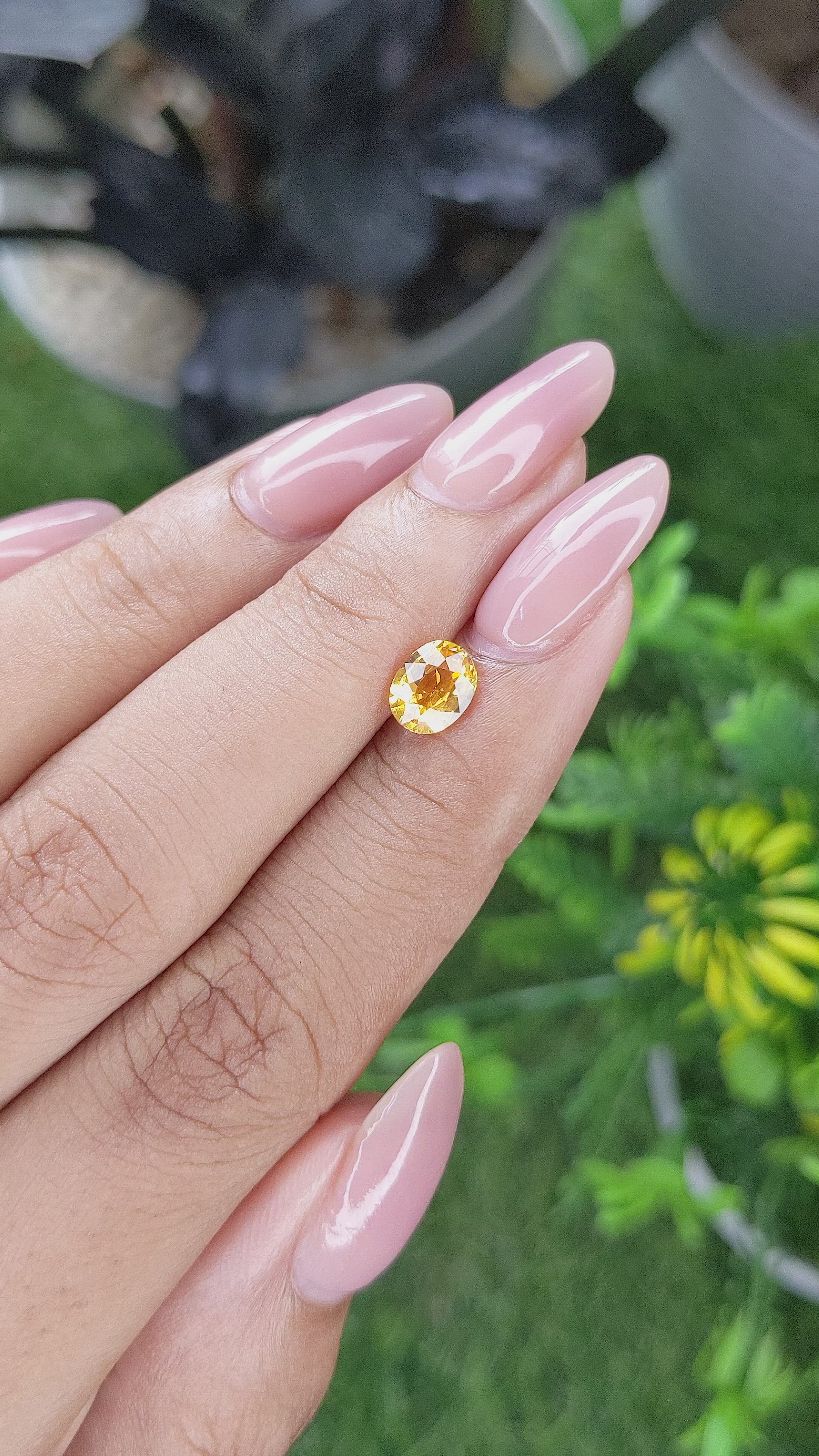1.05 Ct. Yellow Sapphire from Ceylon (Sri Lanka) Size Video