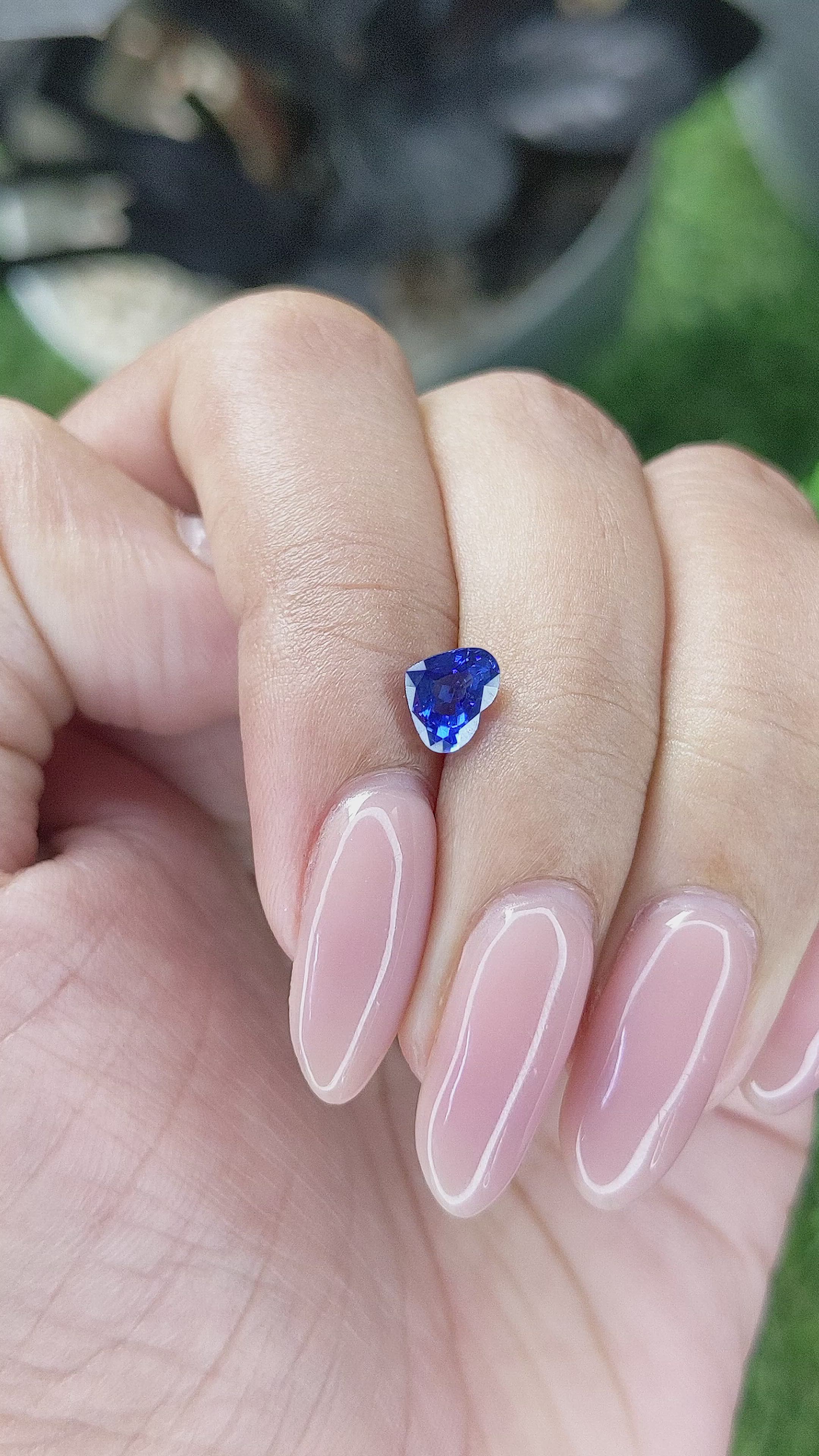 1.04 Ct. Blue Sapphire from Ceylon (Sri Lanka) Size Video