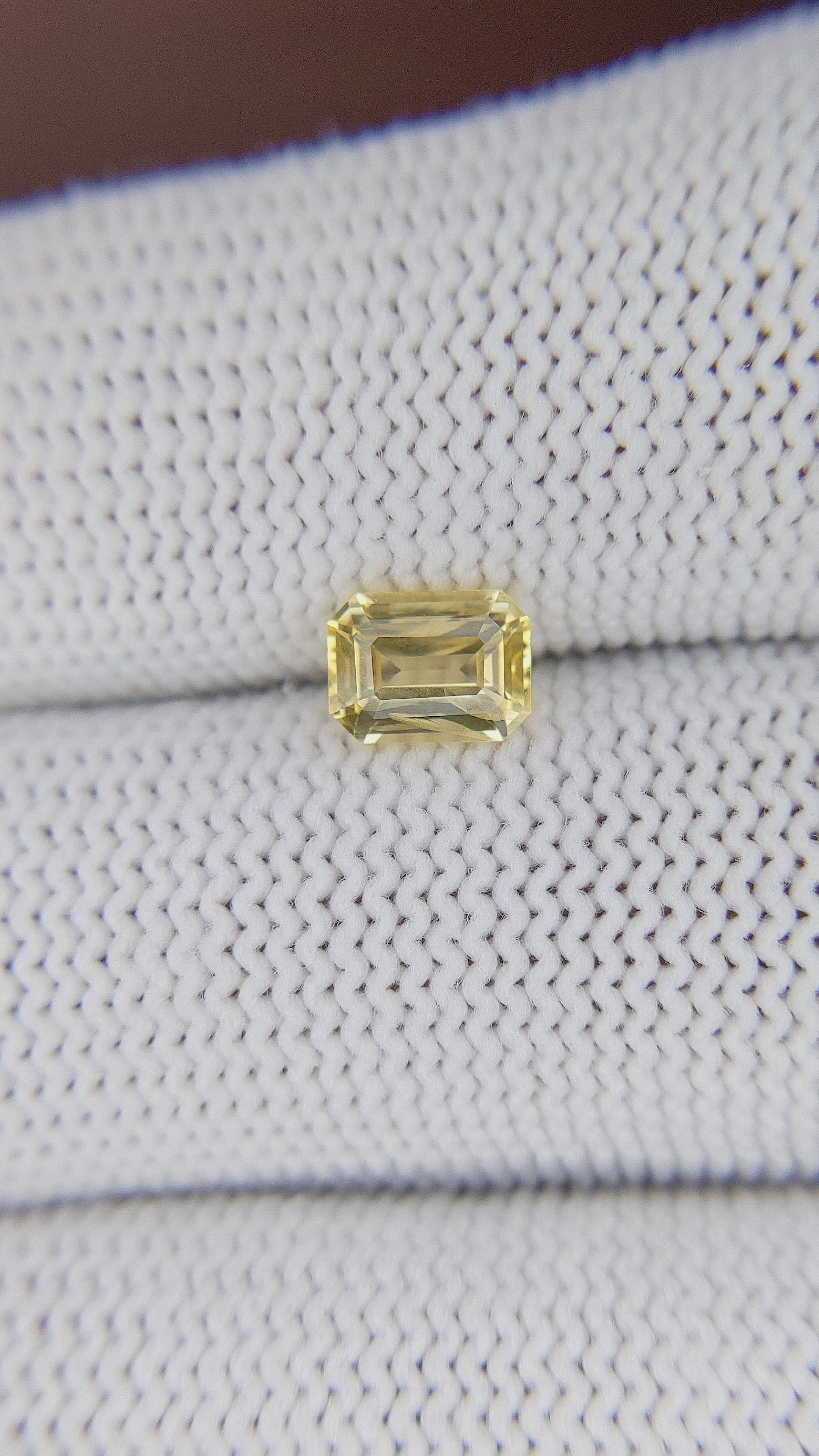 1.06 Ct. Yellow Sapphire from Ceylon (Sri Lanka) Size Video