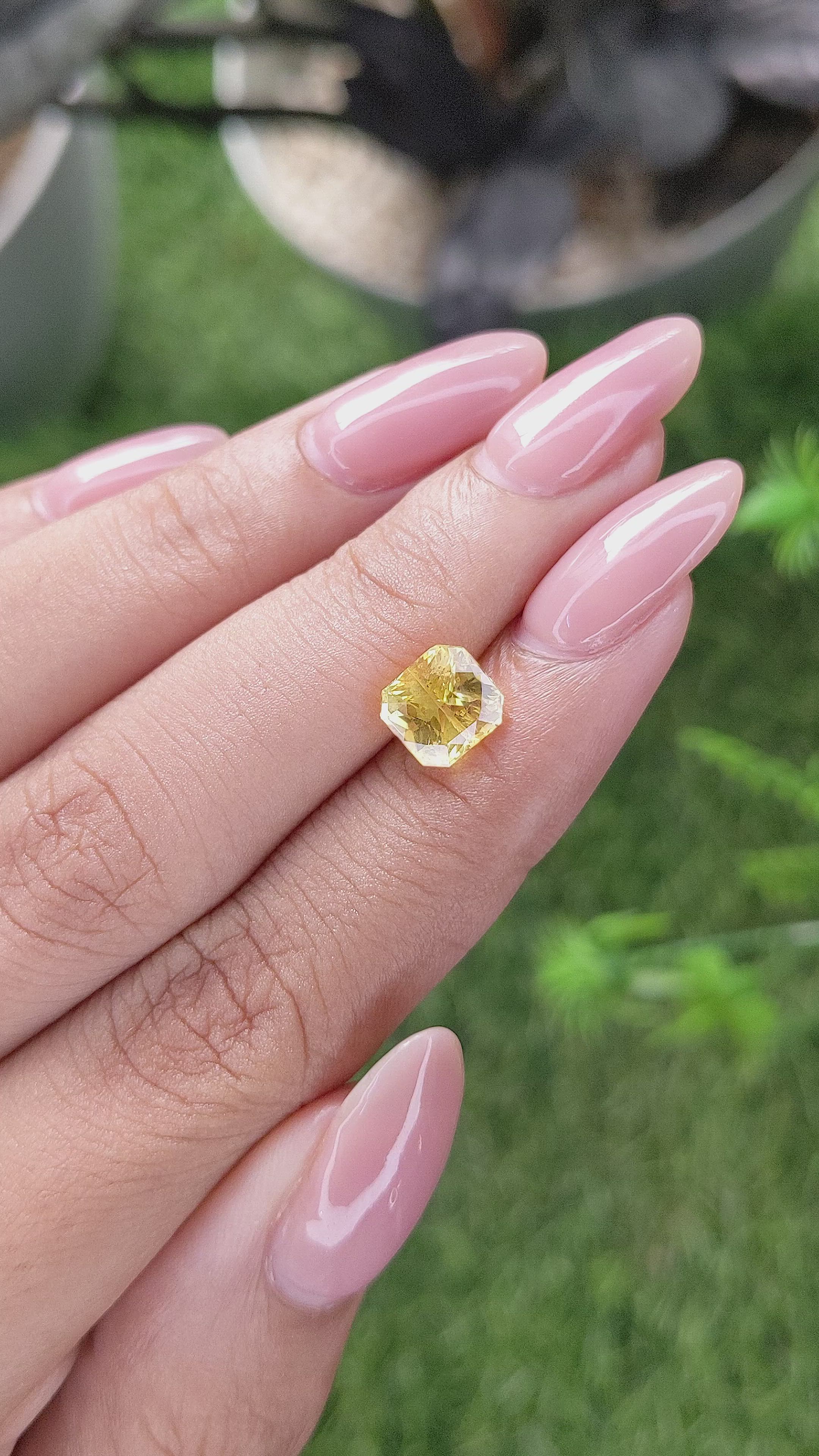 2.12 Ct. Yellow Sapphire from Ceylon (Sri Lanka) Size Video