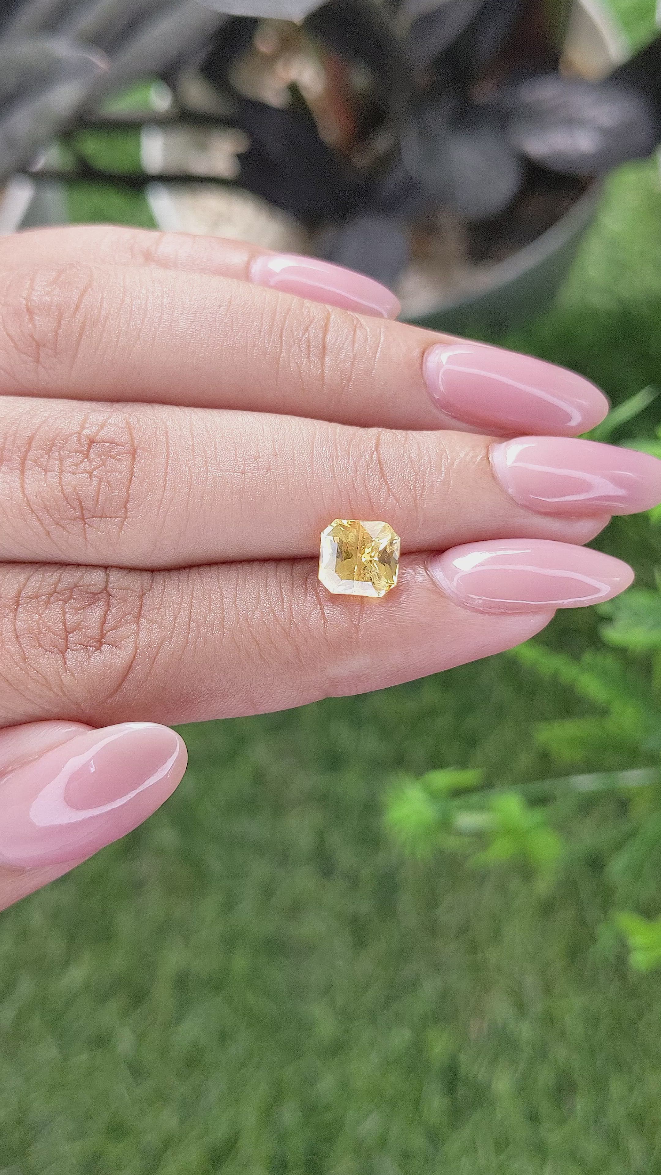 2.12 Ct. Yellow Sapphire from Ceylon (Sri Lanka) Size Video