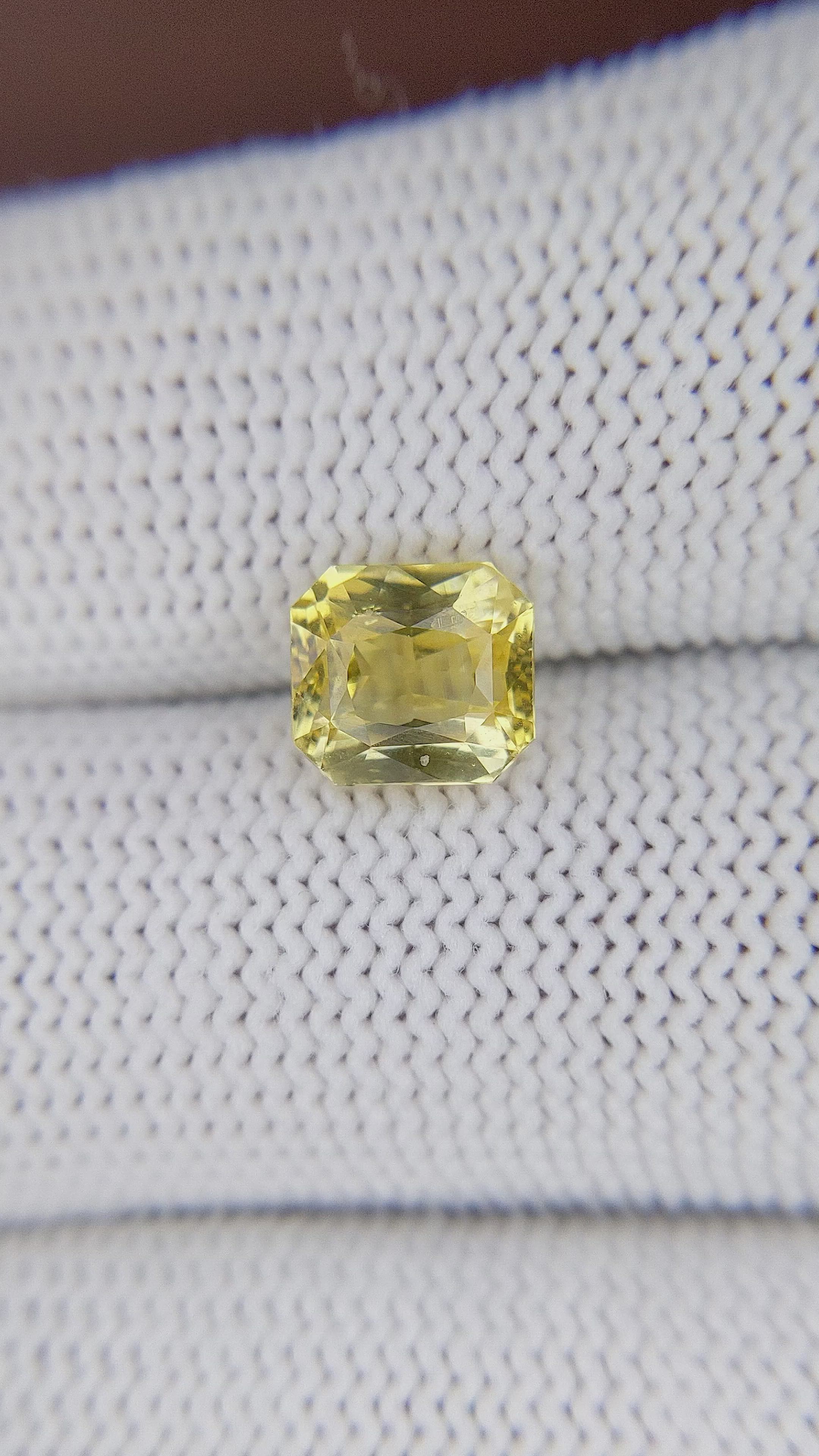 2.65 Ct. Yellow Sapphire from Ceylon (Sri Lanka) Size Video