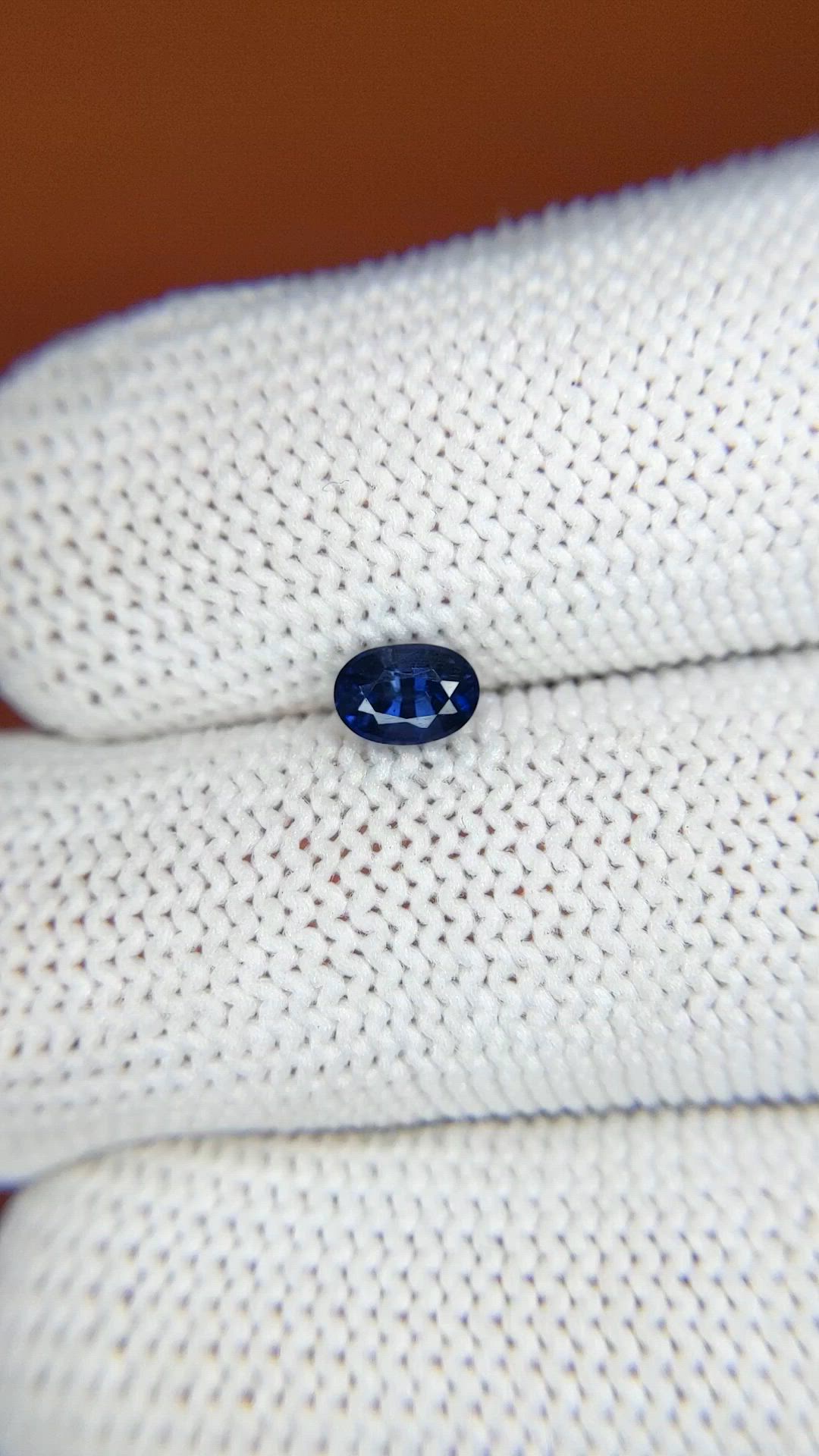 0.56 Ct. Blue Sapphire from Ceylon (Sri Lanka) Size Video