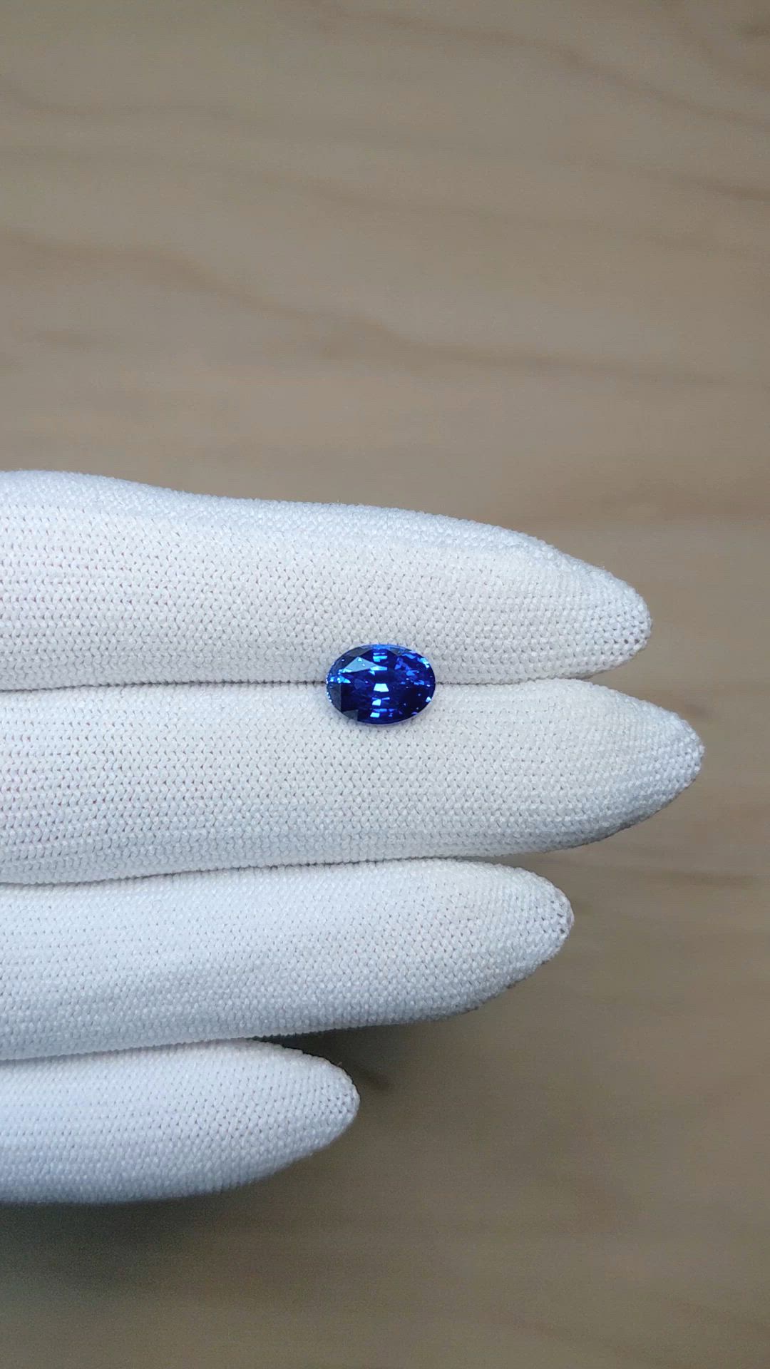 2.64 Ct. Blue Sapphire from Ceylon (Sri Lanka) Size Video