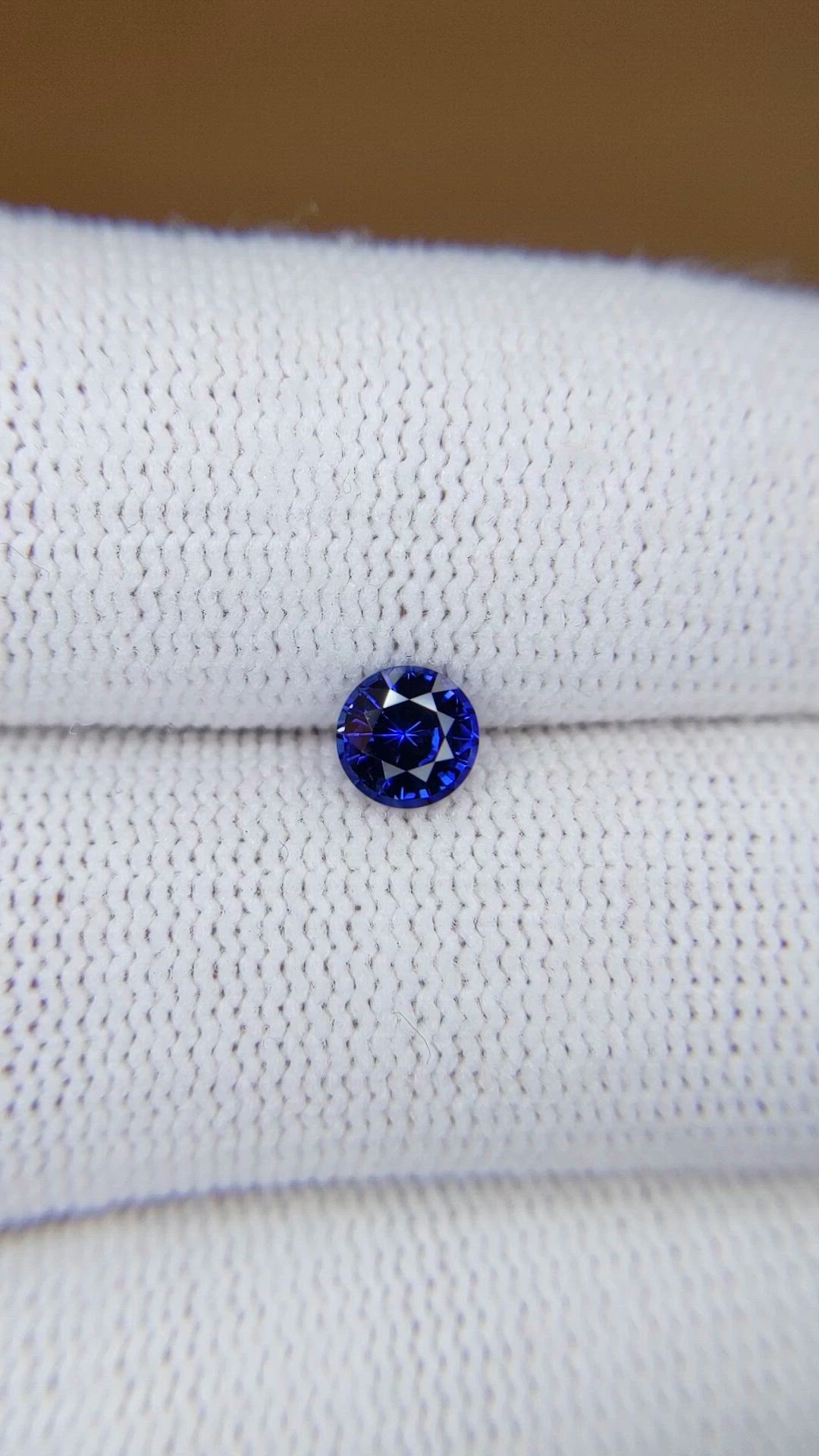 0.65 Ct. Blue Sapphire from Ceylon (Sri Lanka) Size Video