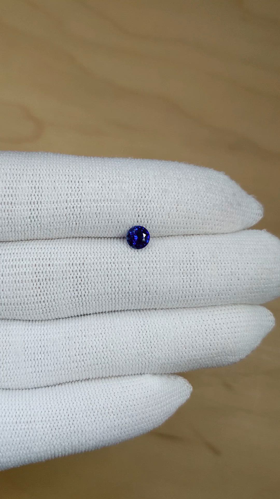0.65 Ct. Blue Sapphire from Ceylon (Sri Lanka) Size Video