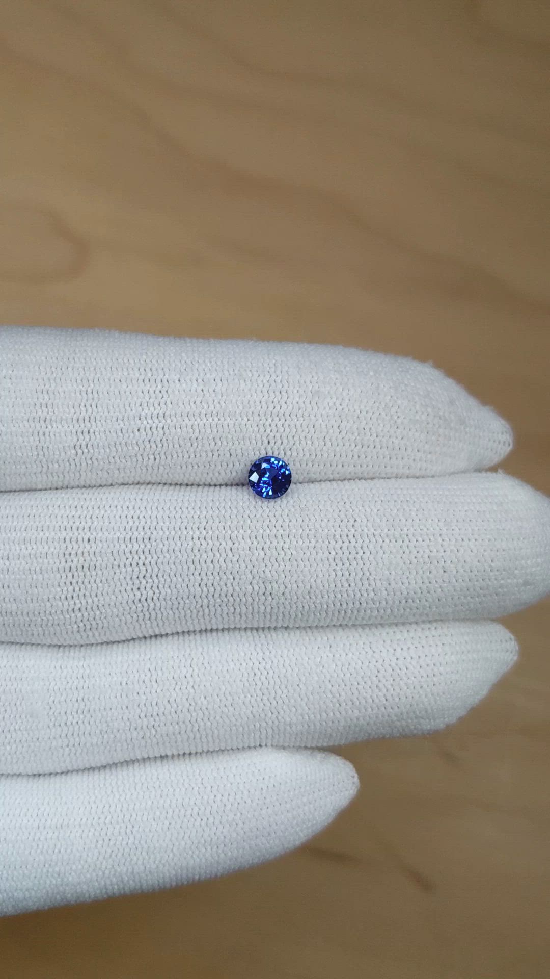 0.68 Ct. Blue Sapphire from Ceylon (Sri Lanka) Size Video