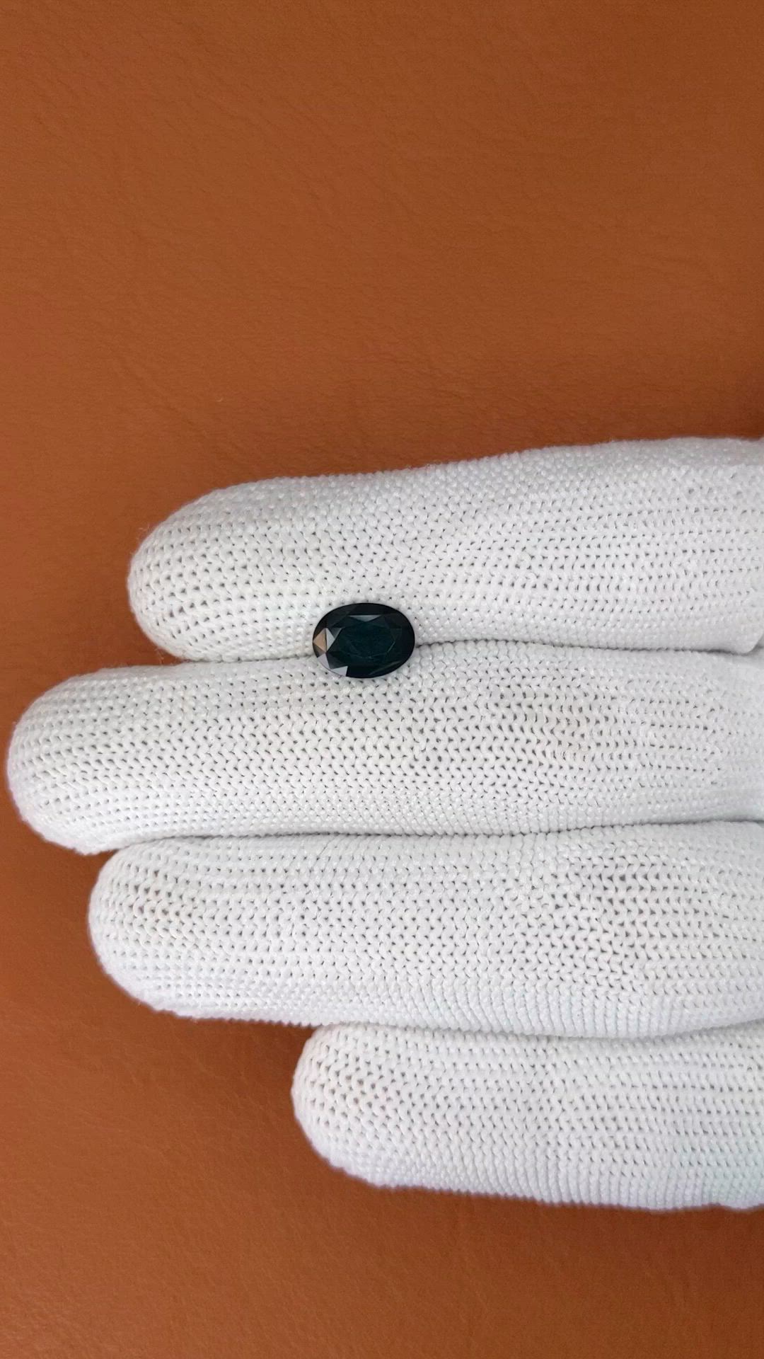 2.32 Ct. Greenish Blue Sapphire from Ceylon (Sri Lanka) Size Video