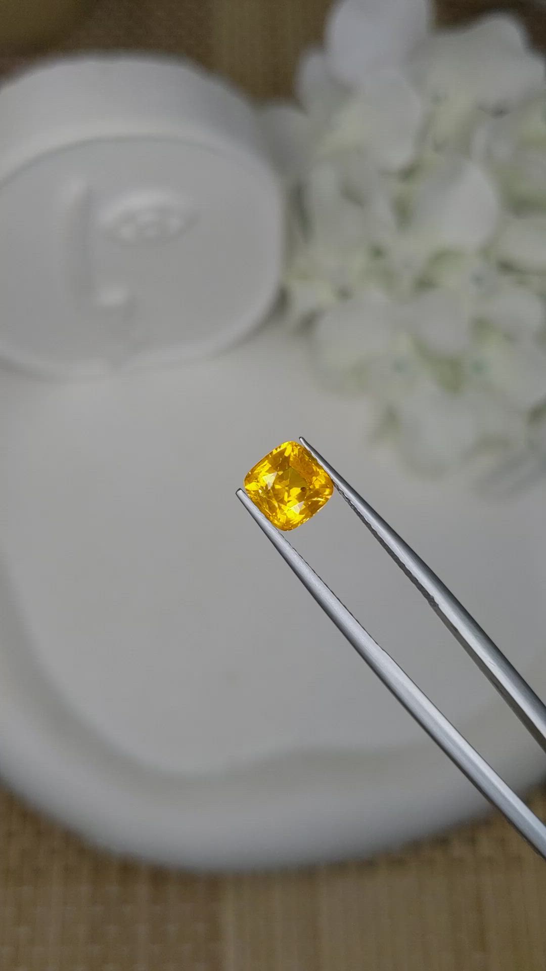 1.95 Ct. Yellow Sapphire from Ceylon (Sri Lanka) Size Video