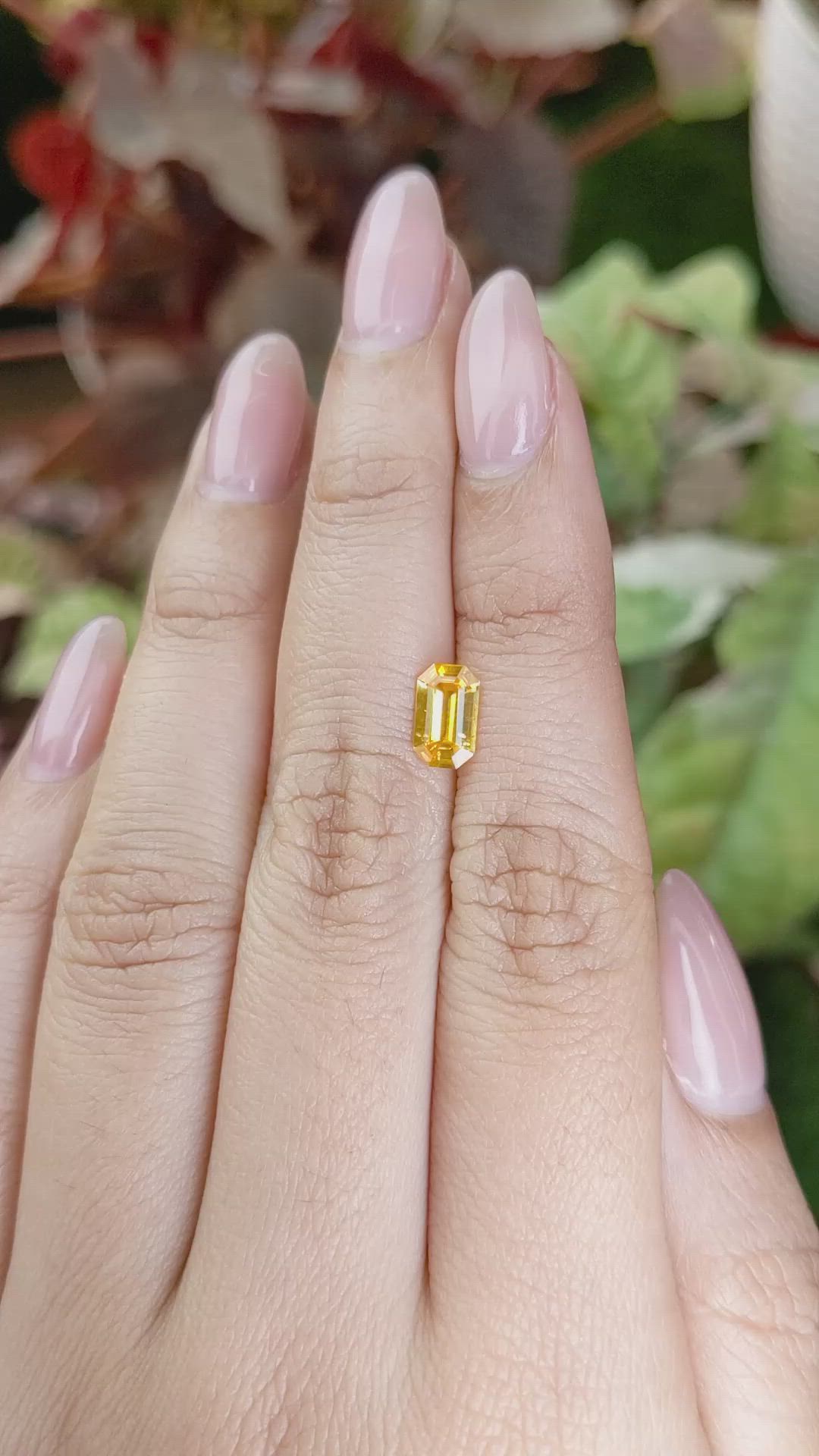 0.99 Ct. Orangish Yellow Sapphire from Ceylon (Sri Lanka) Size Video
