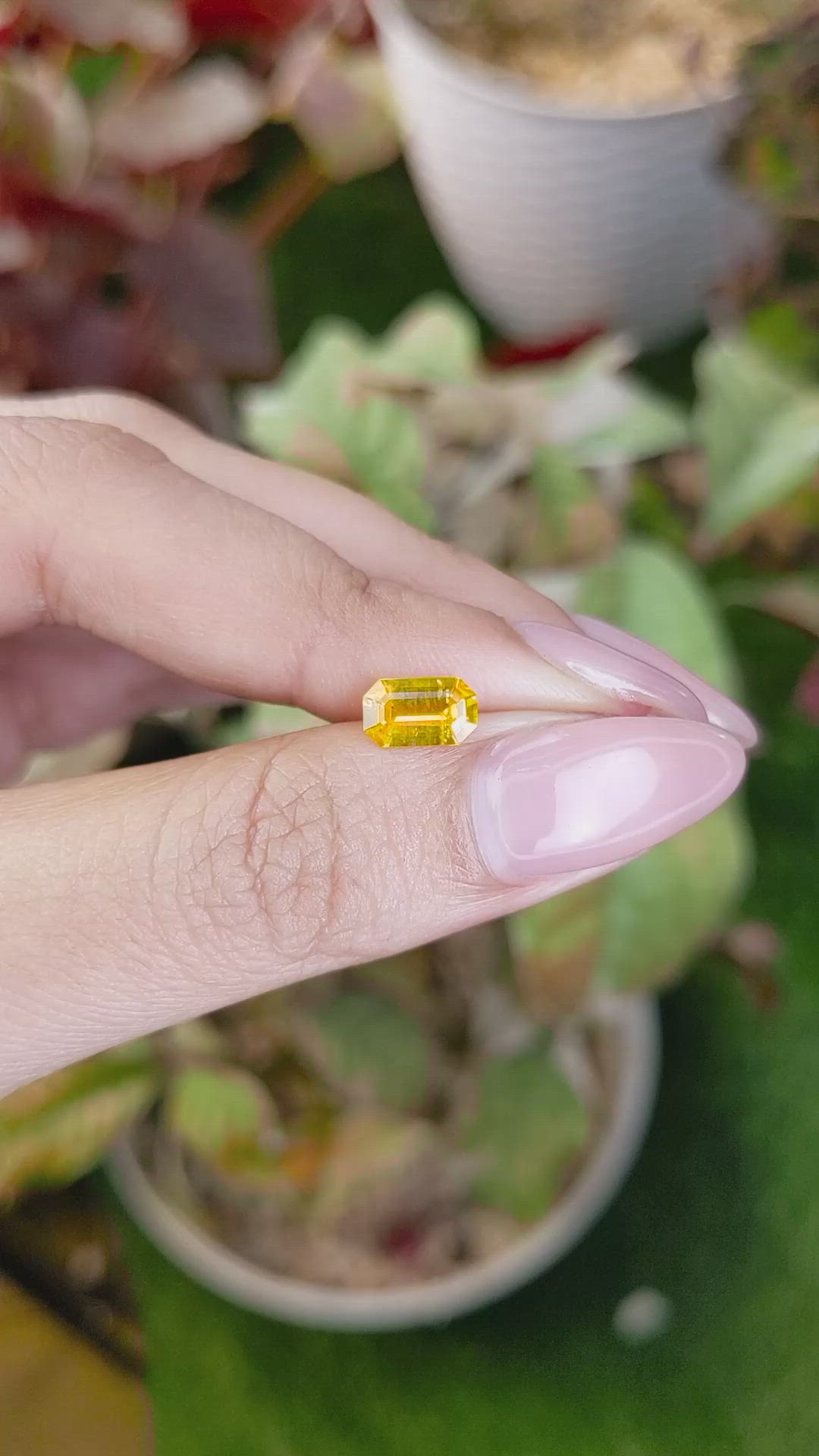 0.99 Ct. Orangish Yellow Sapphire from Ceylon (Sri Lanka) Size Video