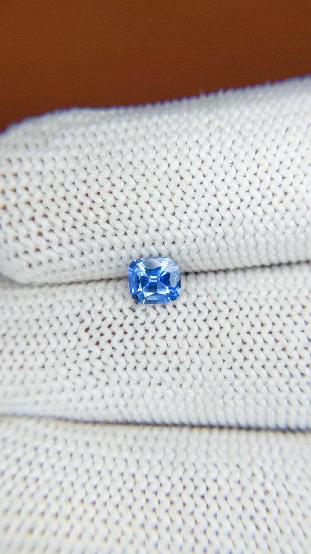 0.52 Ct. Blue Sapphire from Ceylon (Sri Lanka) Size Video