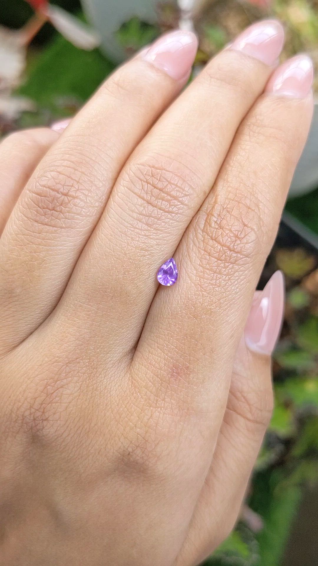 0.40 Ct. Pinkish Purple Sapphire from Ceylon (Sri Lanka) Size Video