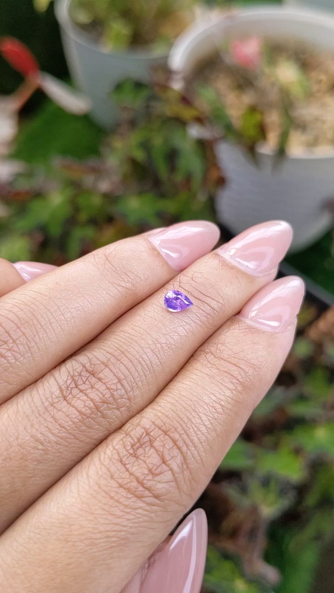 0.40 Ct. Pinkish Purple Sapphire from Ceylon (Sri Lanka) Size Video