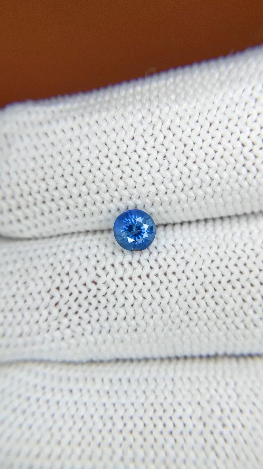 0.56 Ct. Blue Sapphire from Ceylon (Sri Lanka) Size Video