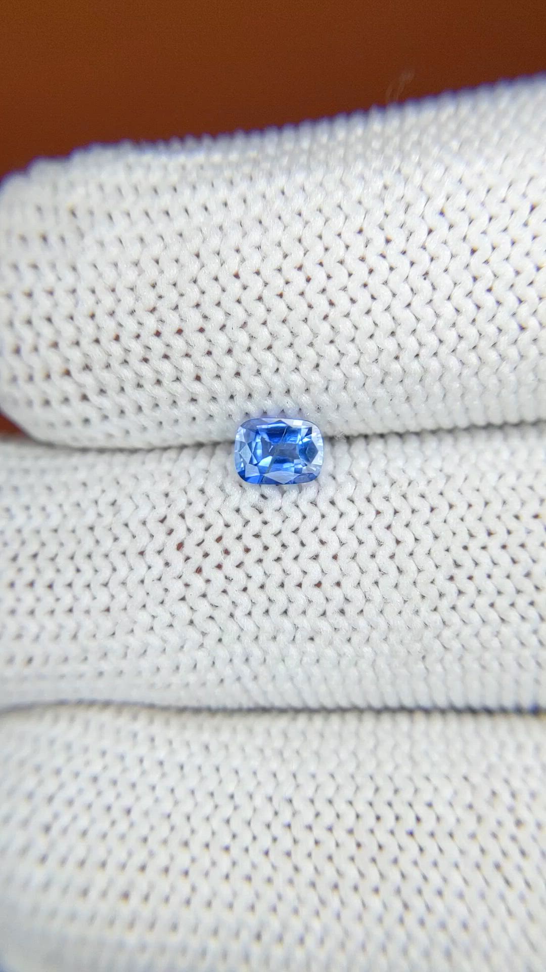 0.35 Ct. Blue Sapphire from Ceylon (Sri Lanka) Size Video