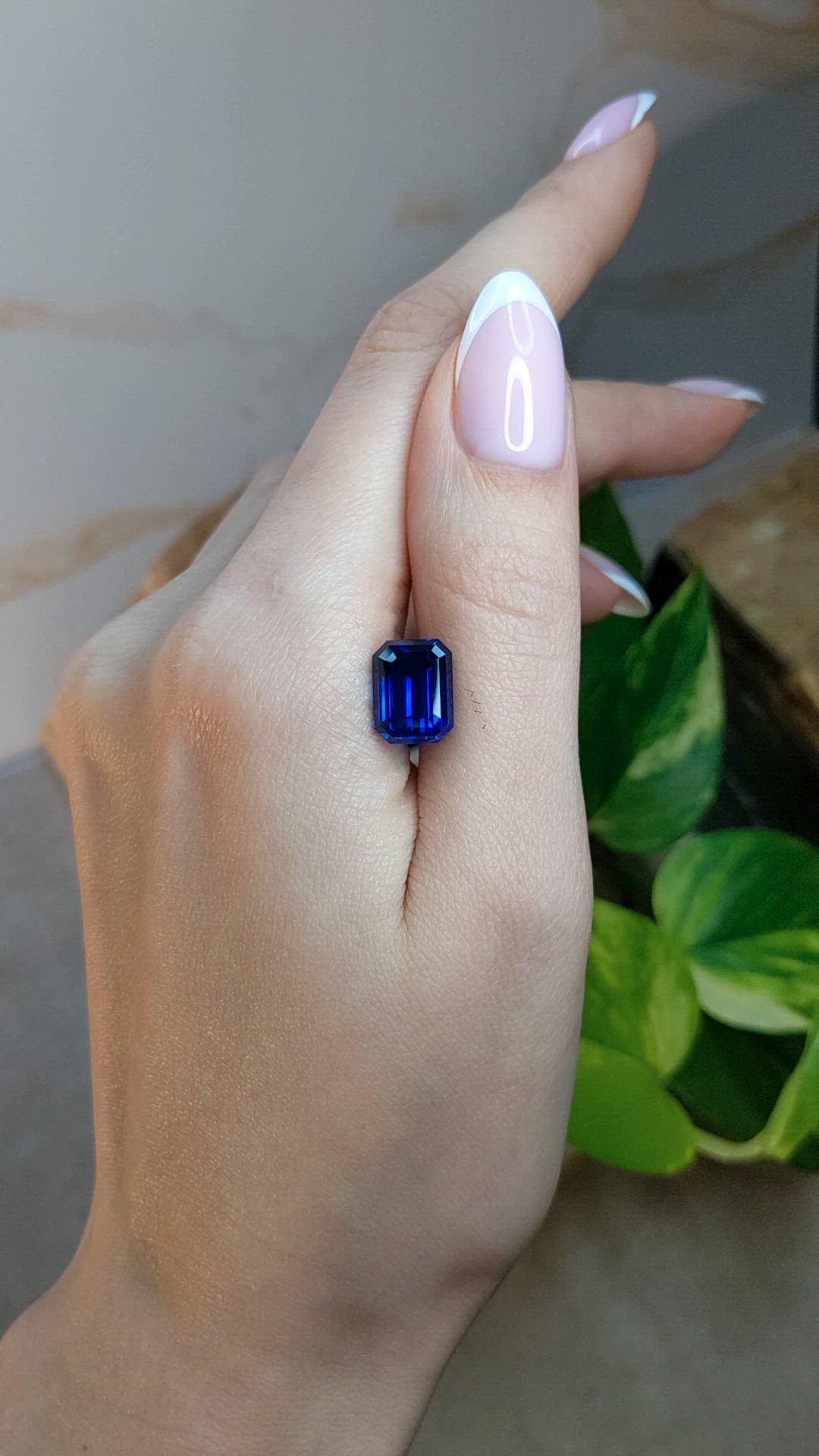 8.47 Ct. Blue Sapphire from Ceylon (Sri Lanka) Size Video