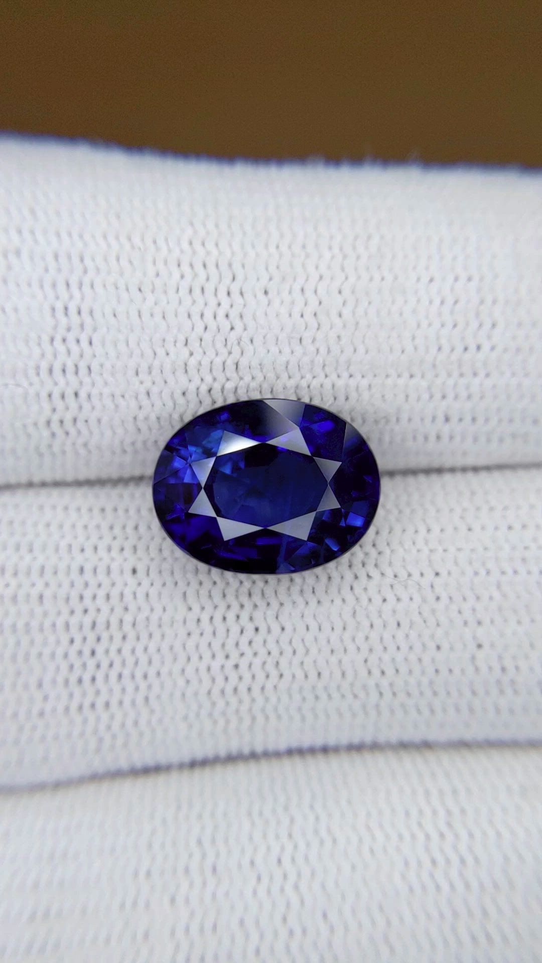 7.32 Ct. Blue Sapphire from Madagascar Size Video