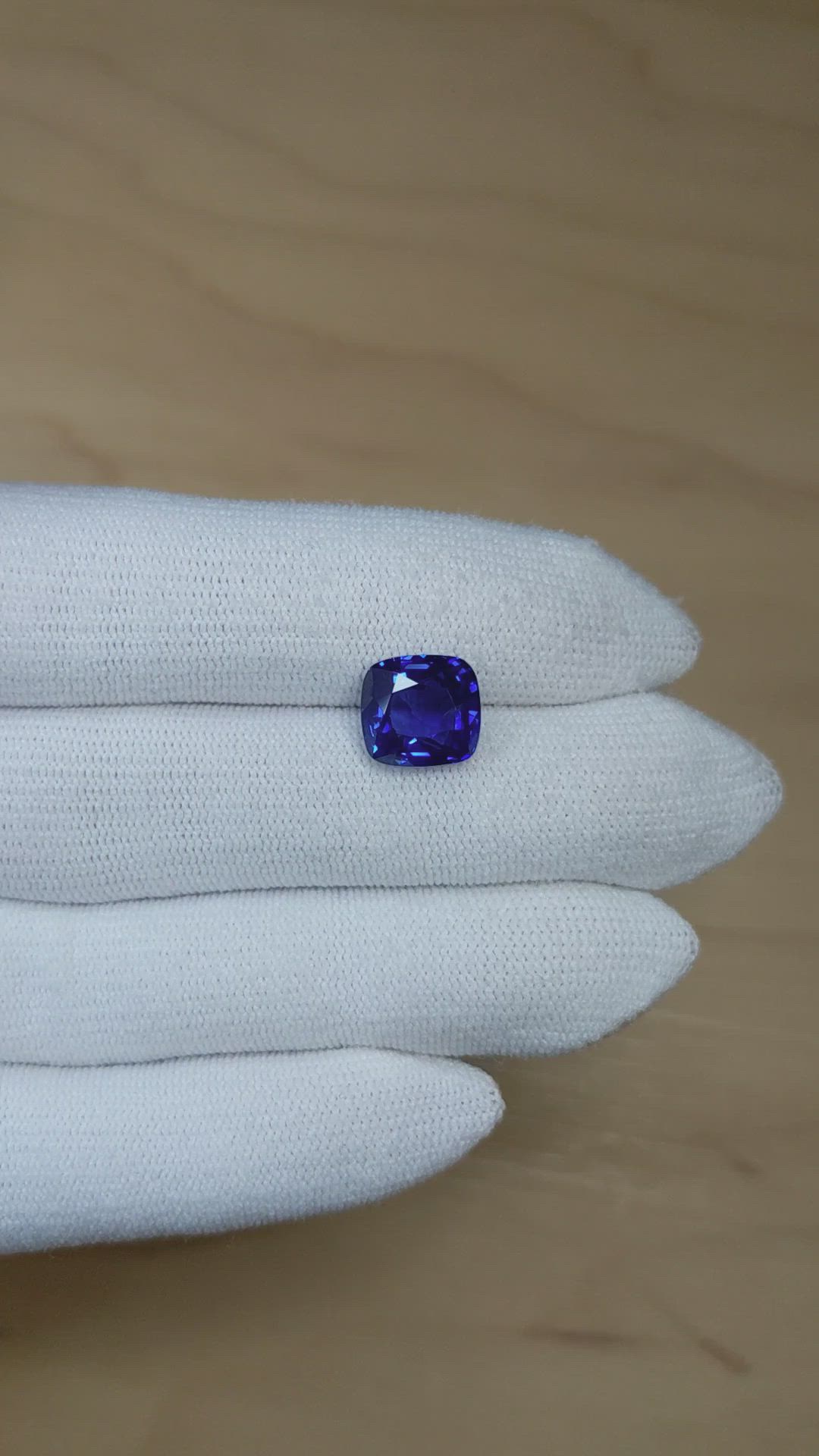 6.12 Ct. Blue Sapphire from Ceylon (Sri Lanka) Size Video