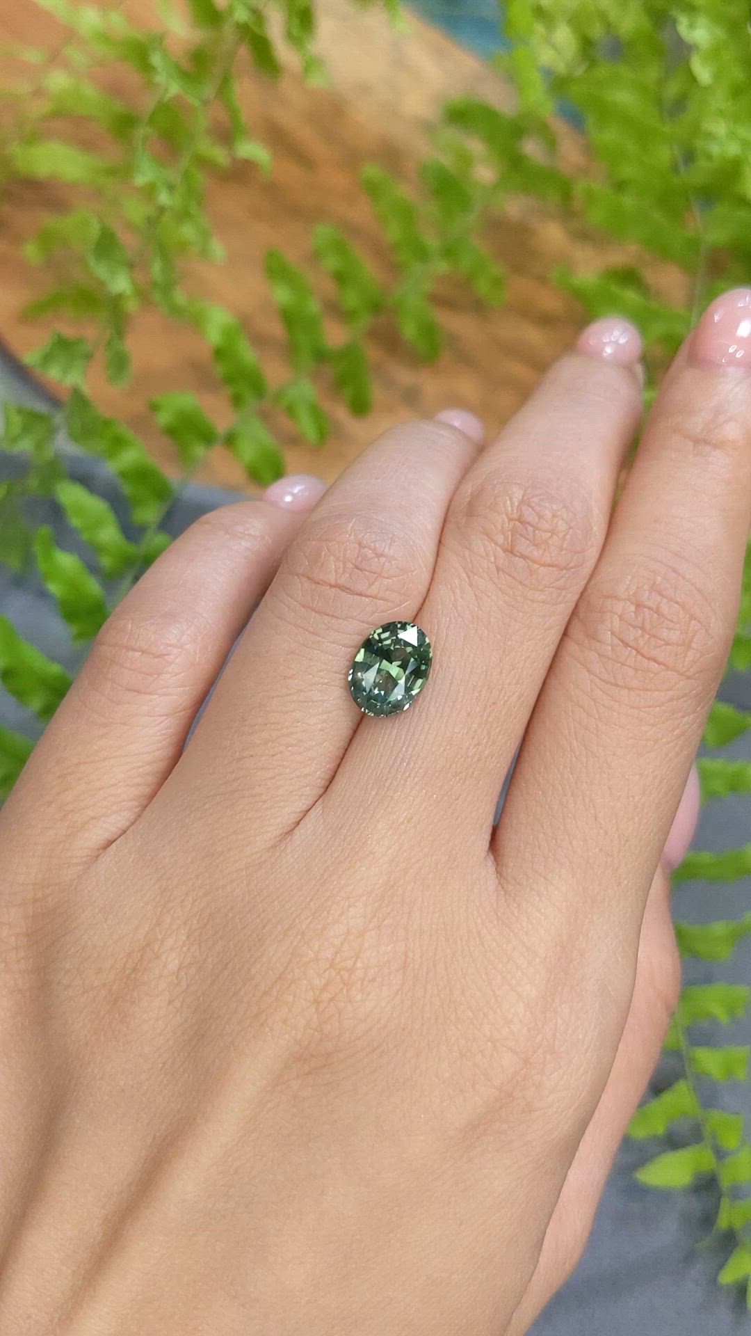 3.10 Ct. Green Sapphire from Ceylon (Sri Lanka) Size Video