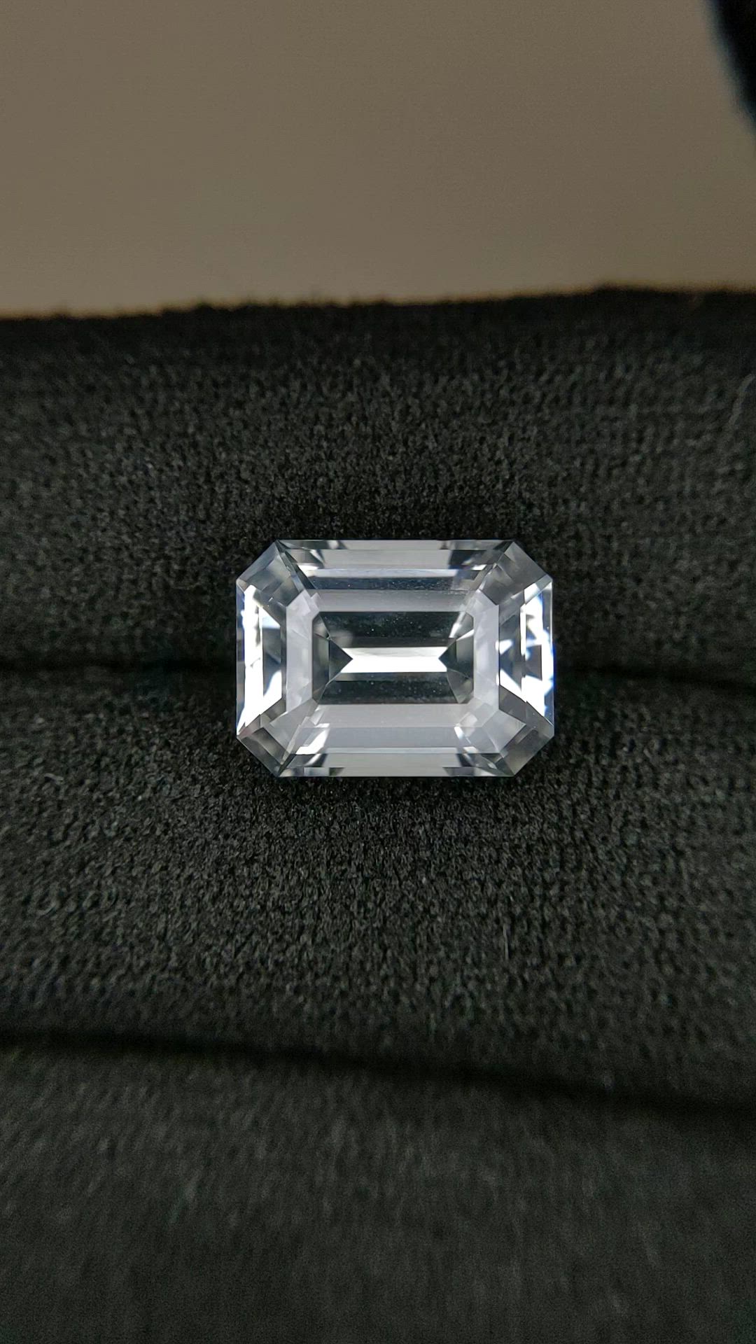 7.02 Ct. White Sapphire from Ceylon (Sri Lanka) Size Video