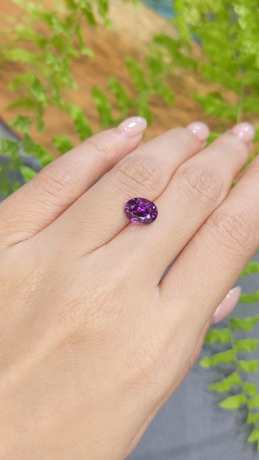 3.05 Ct. Pinkish Purple Sapphire from Ceylon (Sri Lanka) Size Video