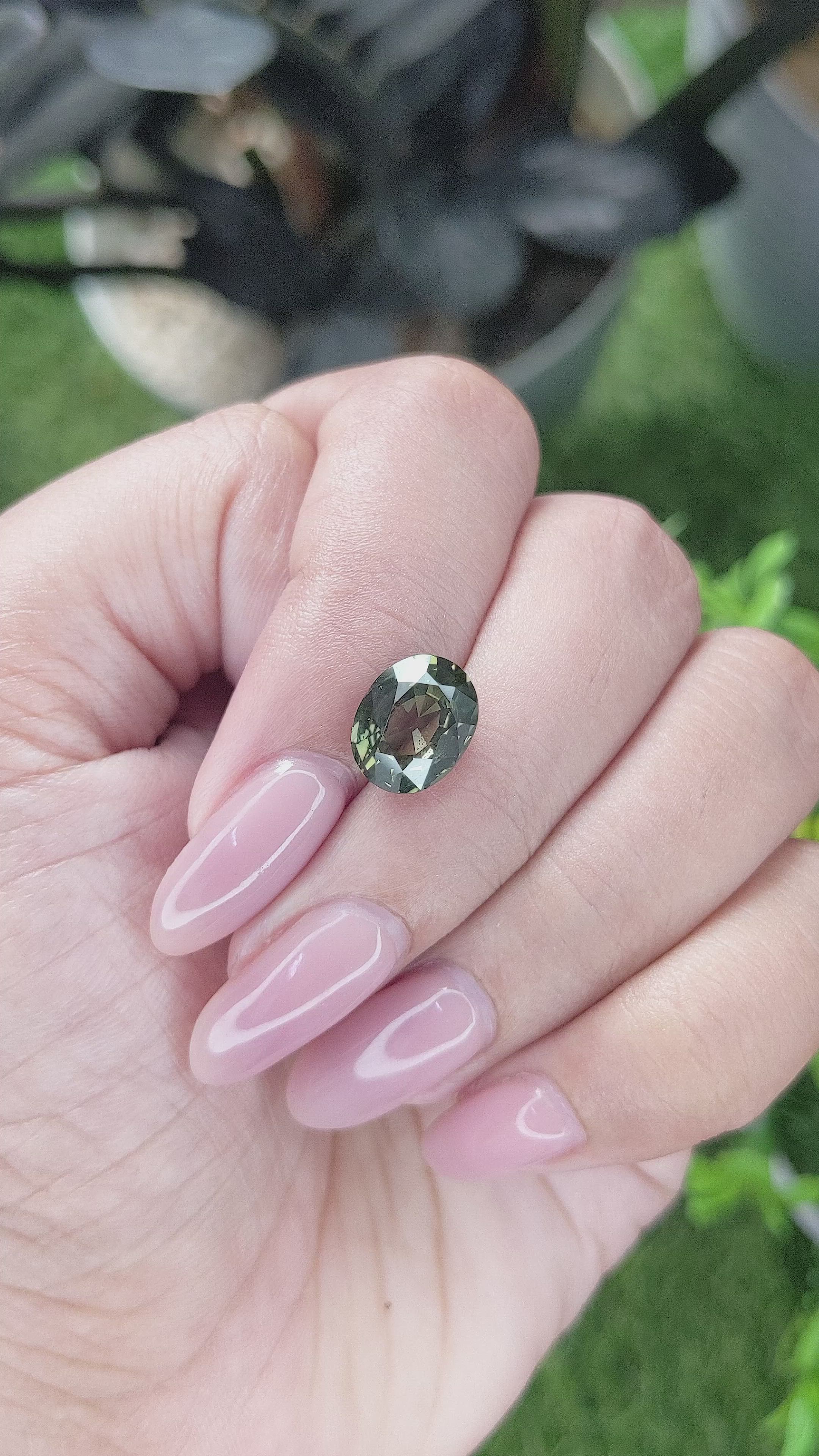 4.06 Ct. Yellowish Green Sapphire from Africa Size Video