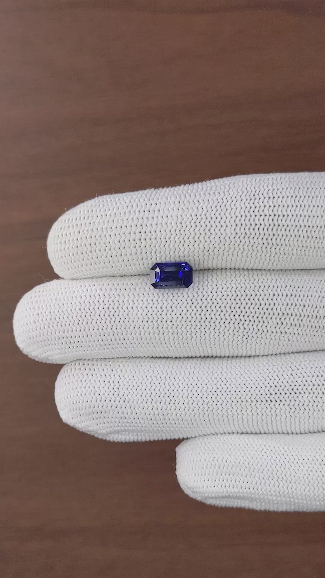 2.56 Ct. Blue Sapphire from Ceylon (Sri Lanka) Size Video