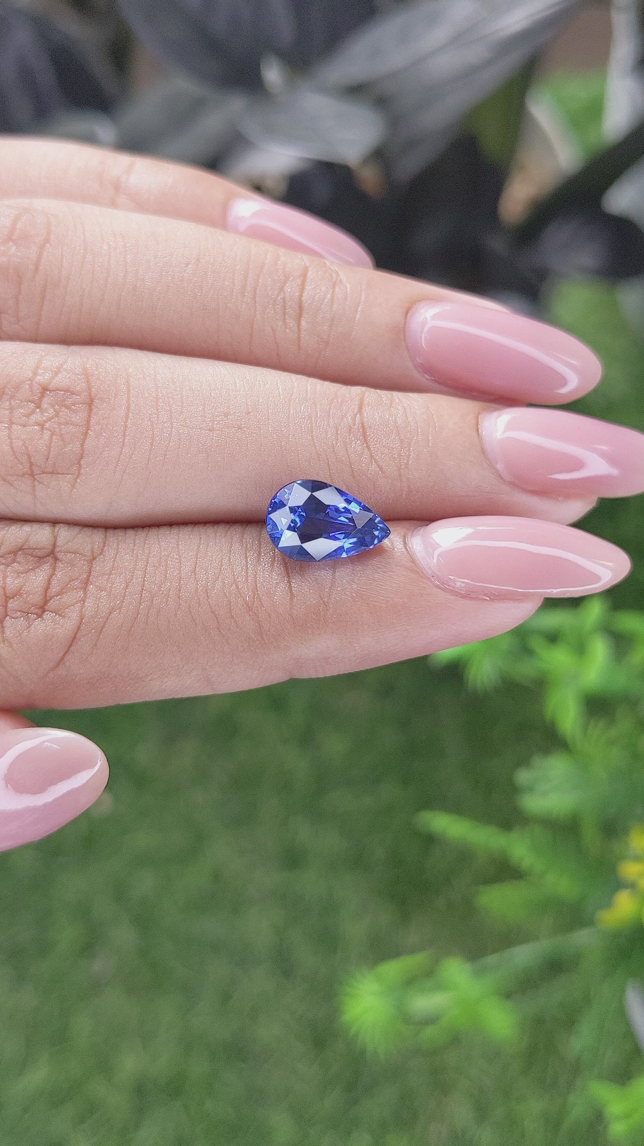 3.09 Ct. Blue Sapphire from Ceylon (Sri Lanka) Size Video