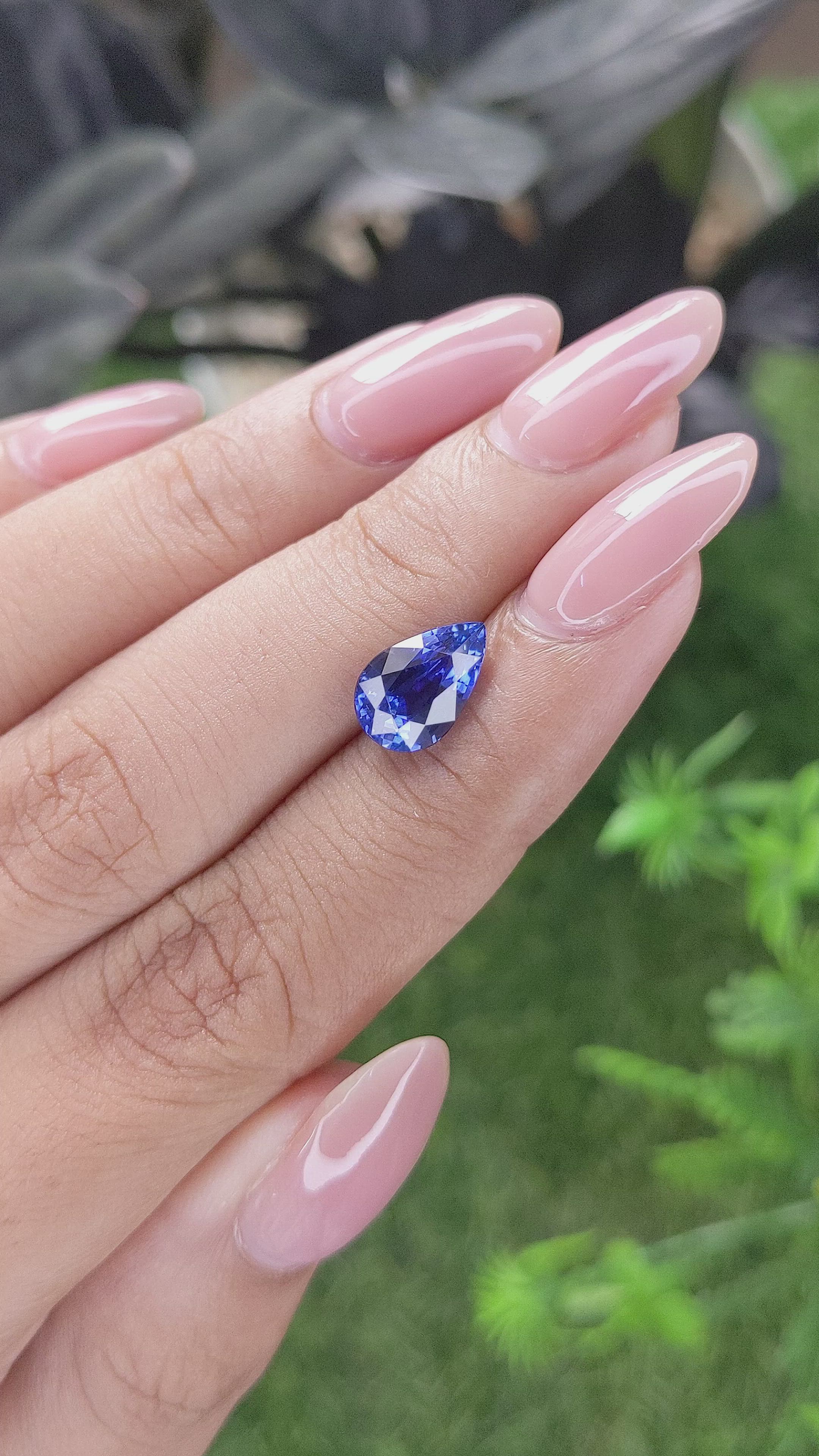 3.09 Ct. Blue Sapphire from Ceylon (Sri Lanka) Size Video